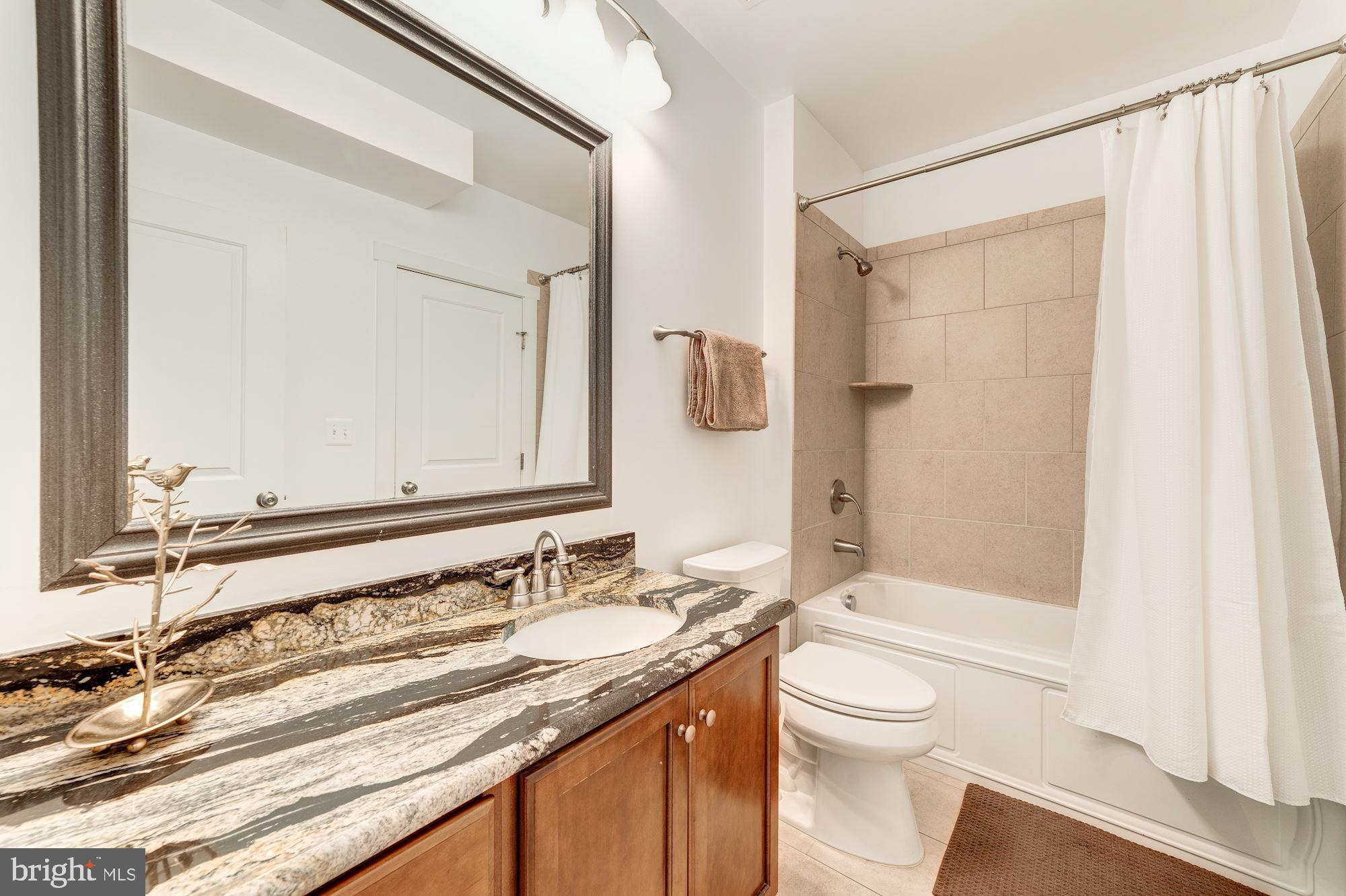 LYON PARK - Residential