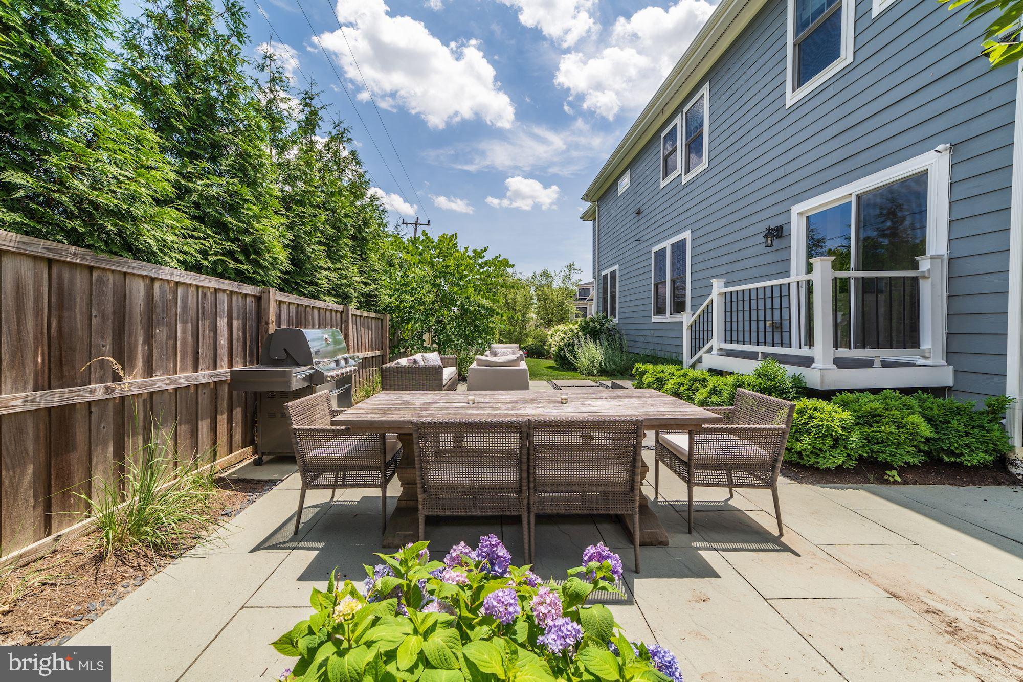 LYON PARK - Residential