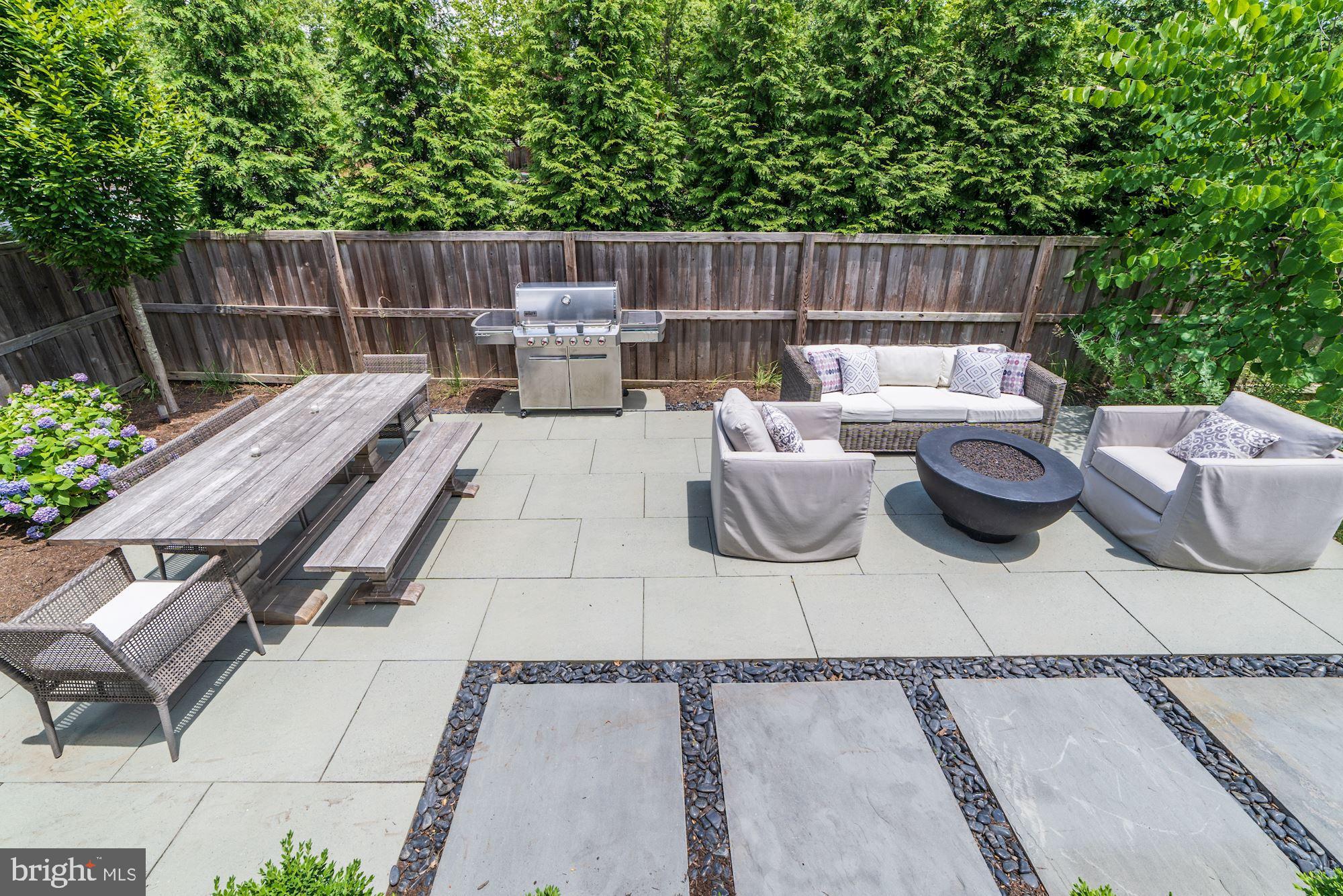 LYON PARK - Residential