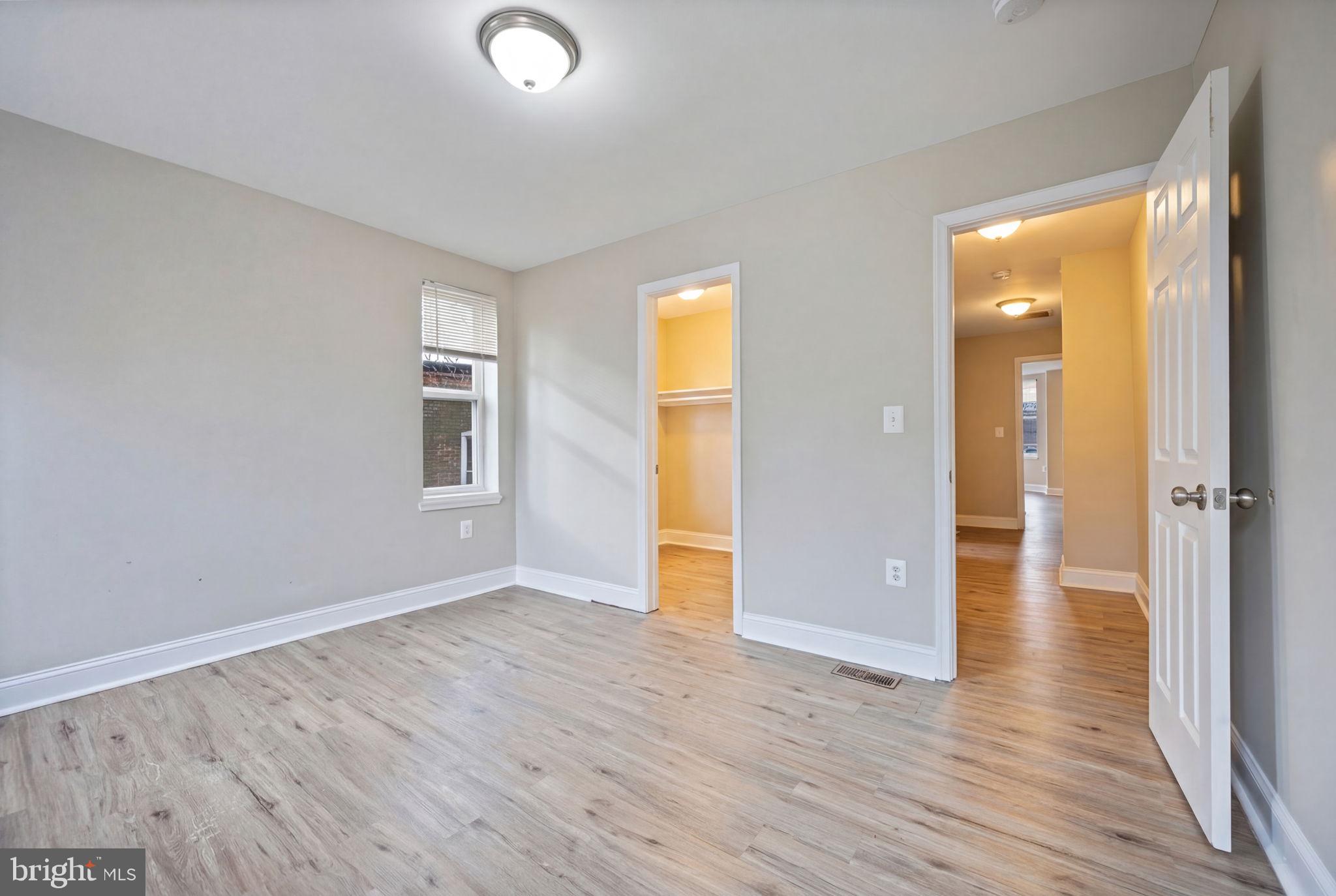 PARK CIRCLE - Residential