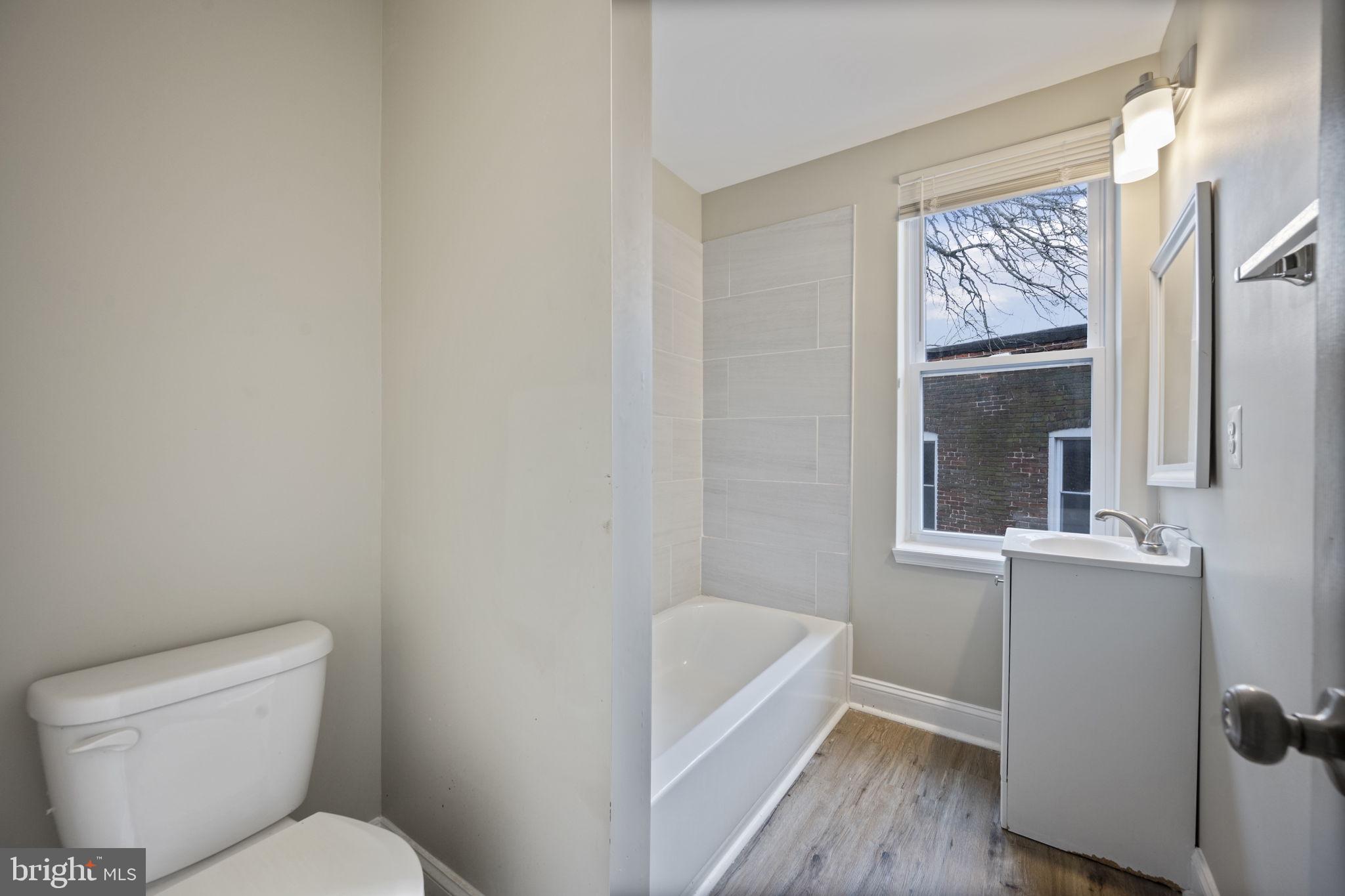 PARK CIRCLE - Residential