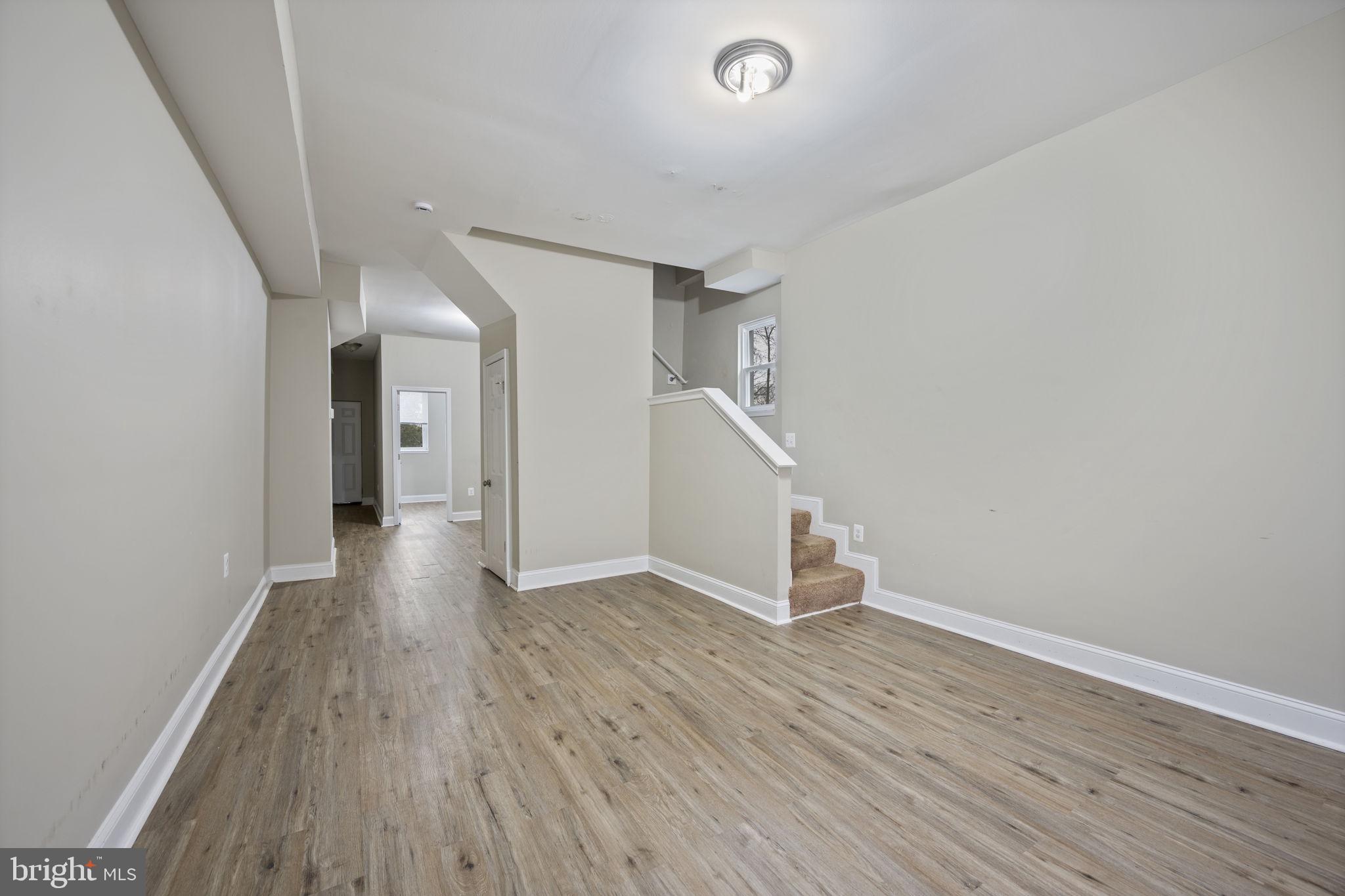 PARK CIRCLE - Residential