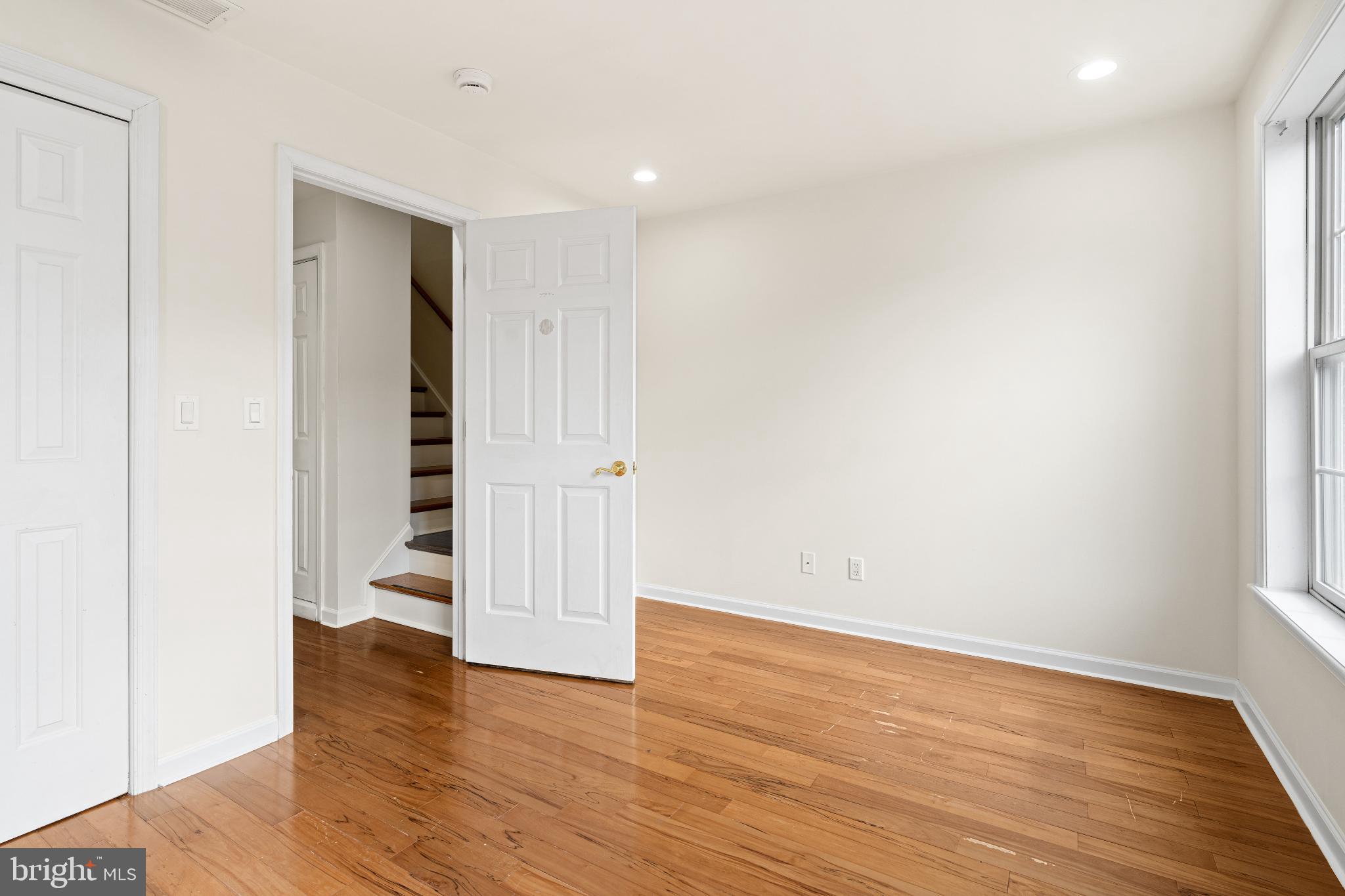 GRADUATE HOSPITAL - Residential