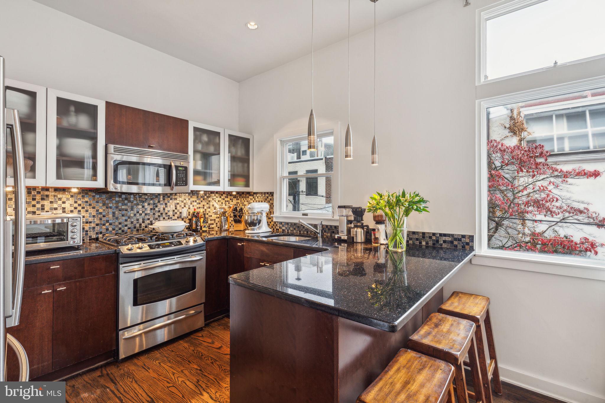 FAIRMOUNT - Residential