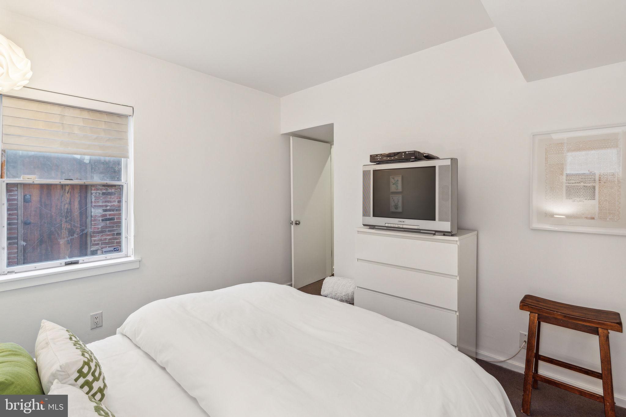 FAIRMOUNT - Residential
