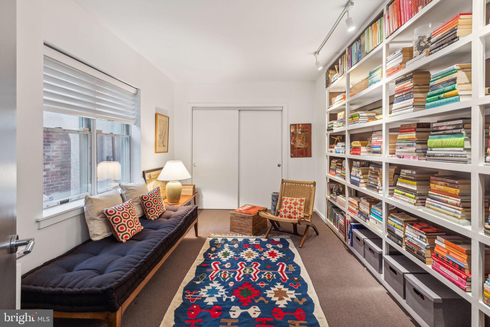 FAIRMOUNT - Residential