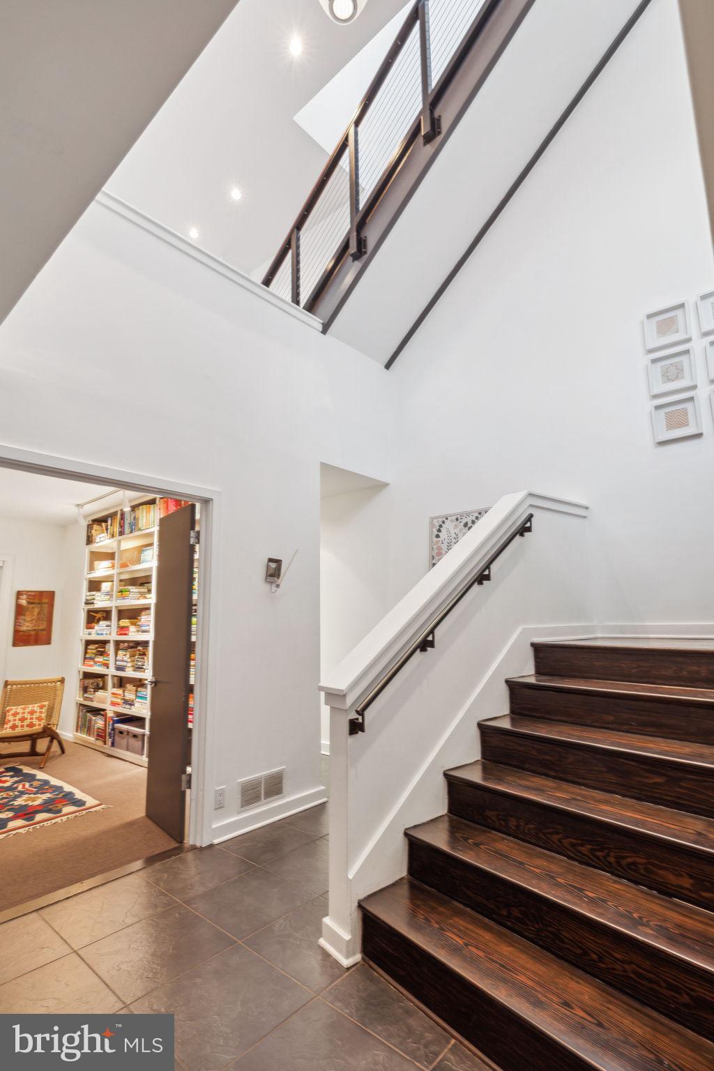 FAIRMOUNT - Residential