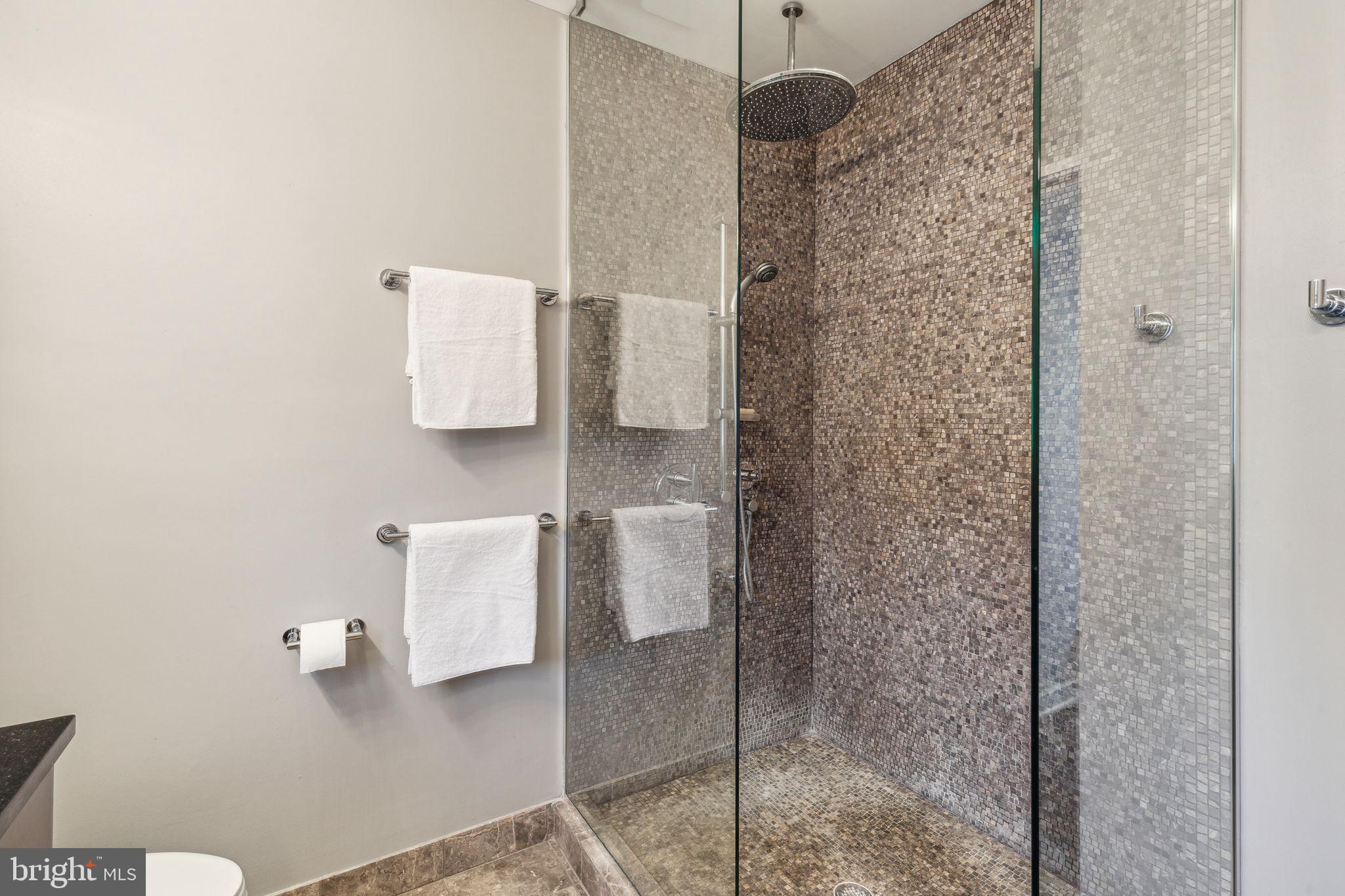 FAIRMOUNT - Residential