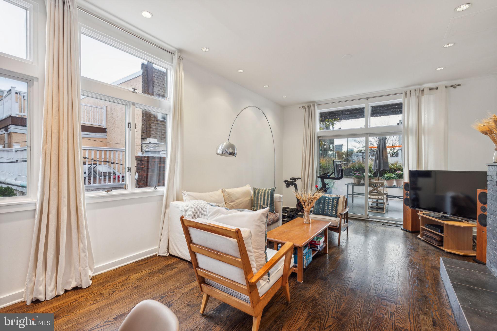 FAIRMOUNT - Residential