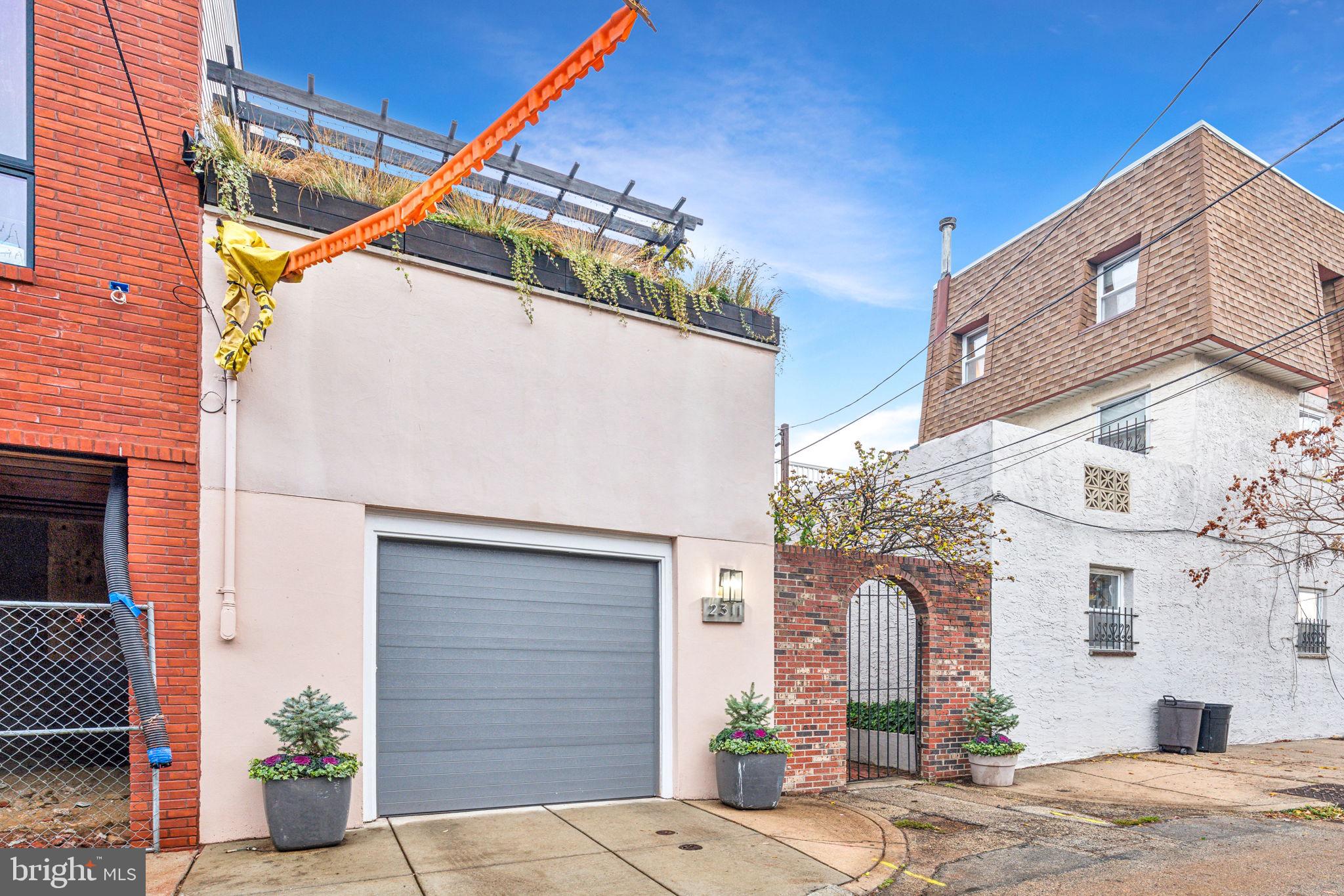 FAIRMOUNT - Residential