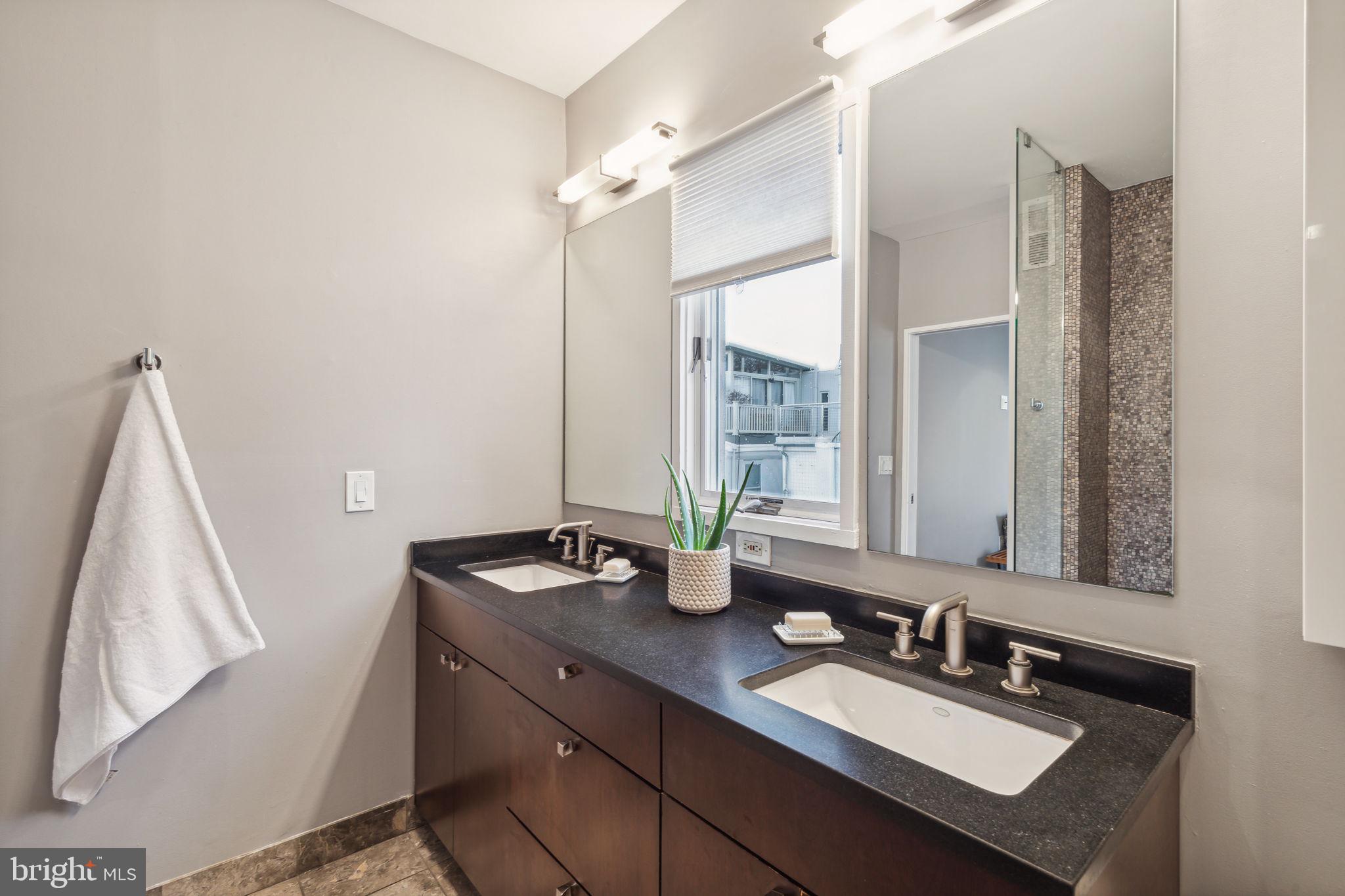 FAIRMOUNT - Residential