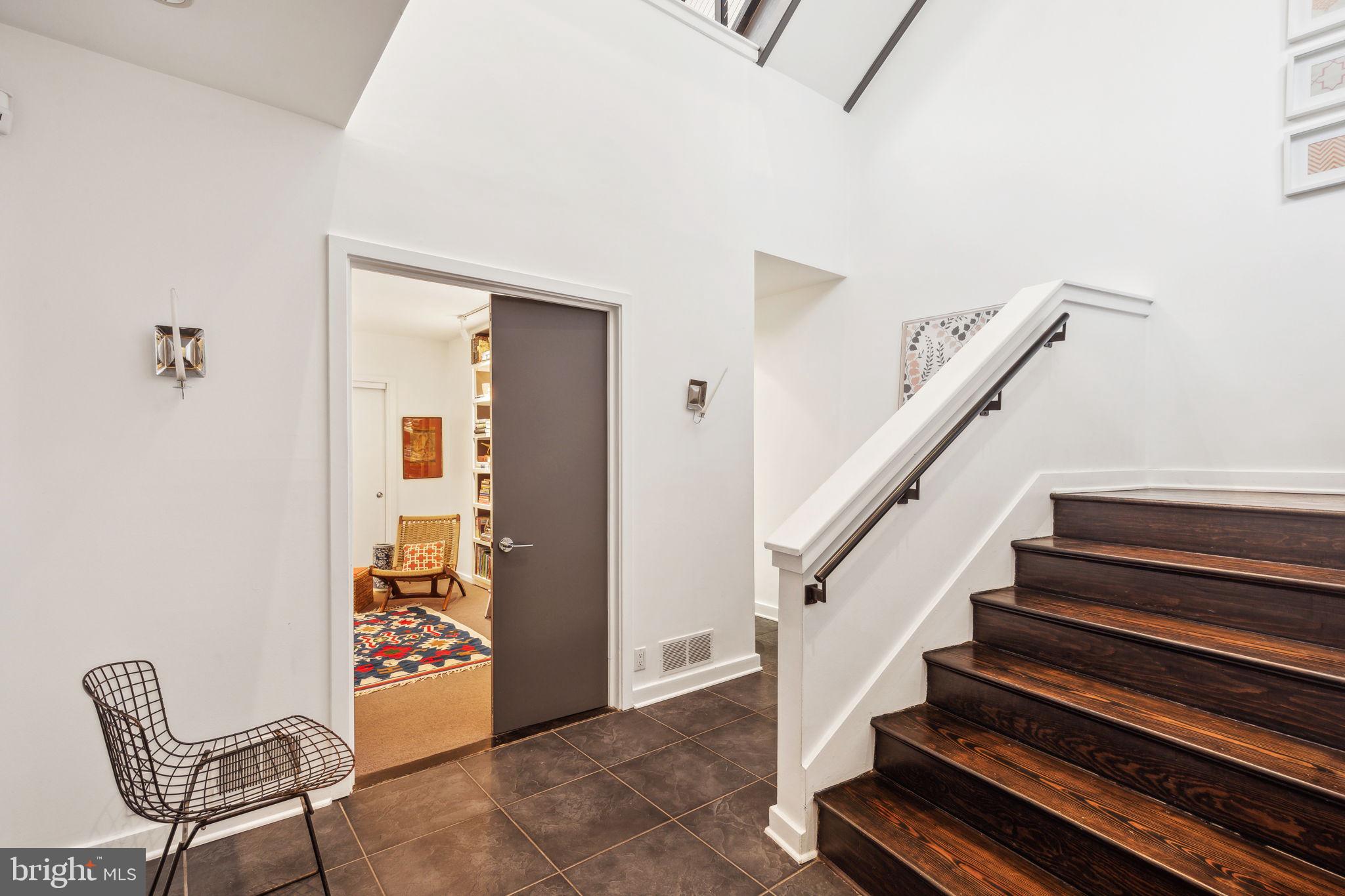 FAIRMOUNT - Residential