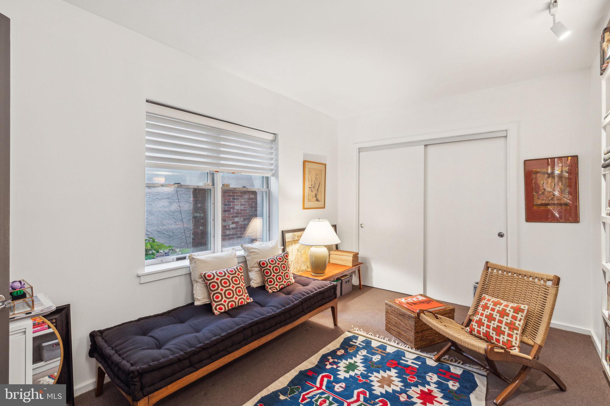 FAIRMOUNT - Residential