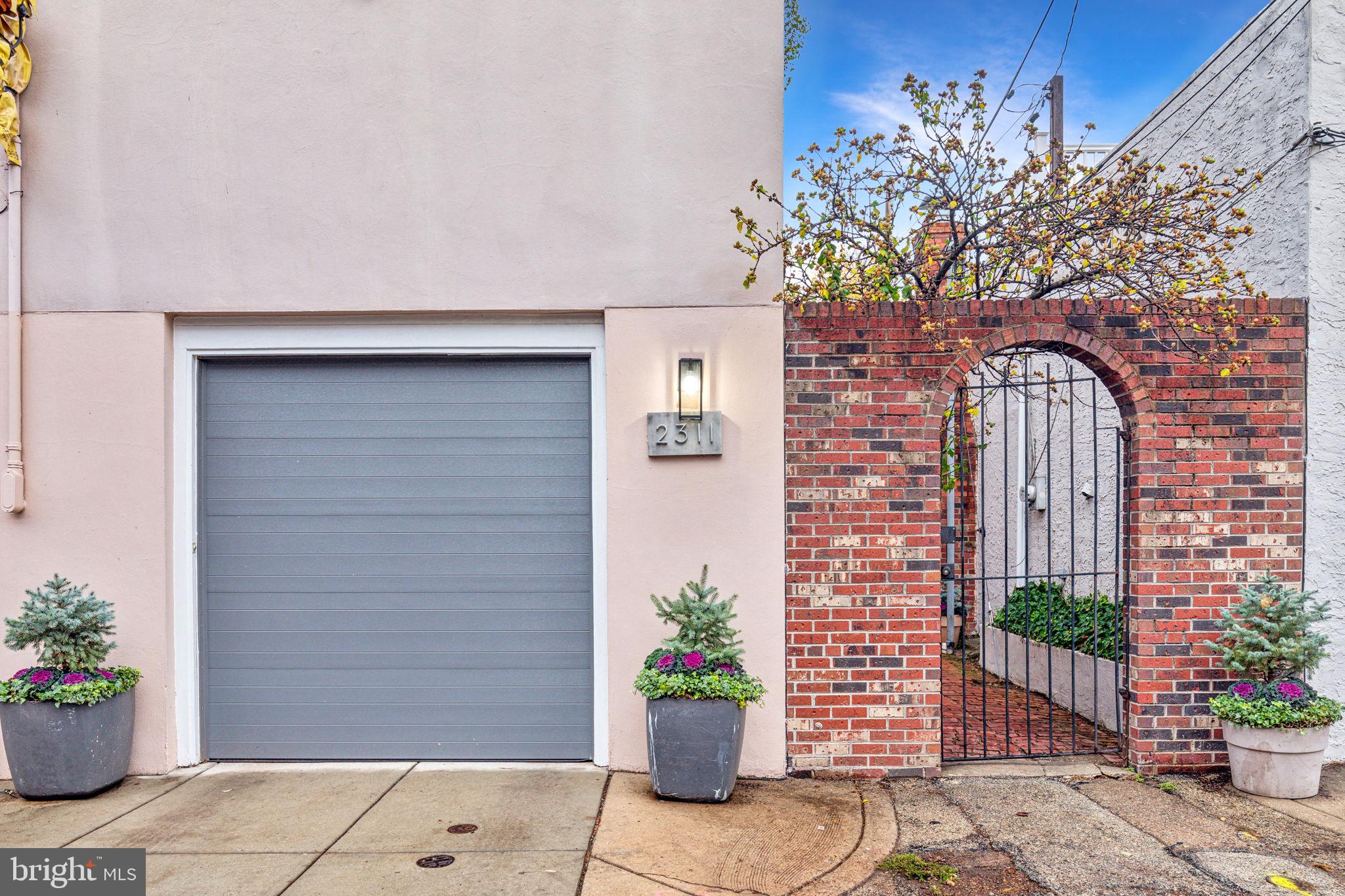 FAIRMOUNT - Residential