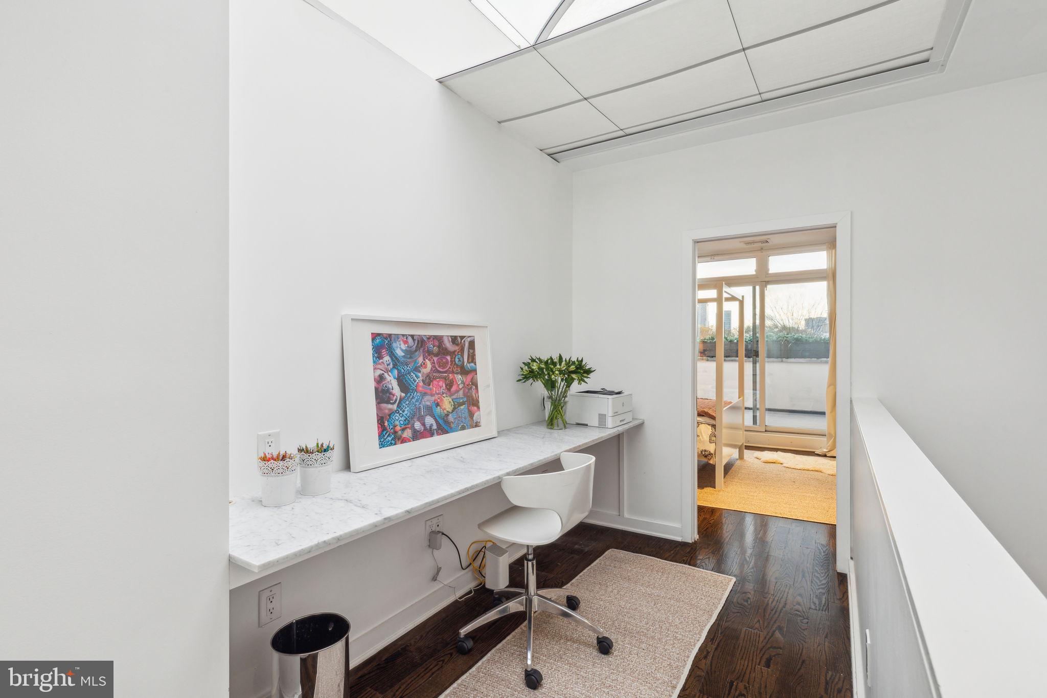 FAIRMOUNT - Residential