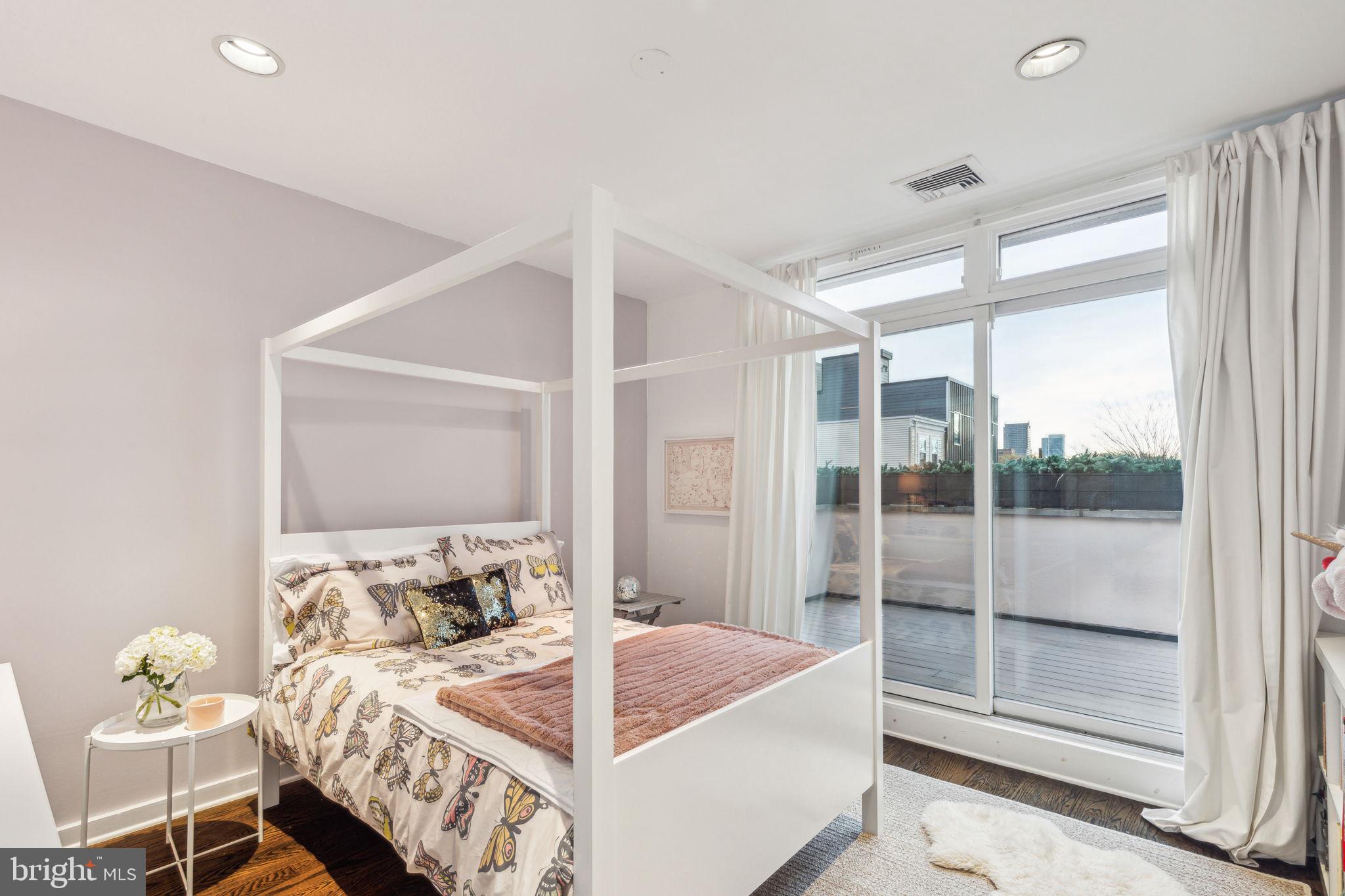 FAIRMOUNT - Residential