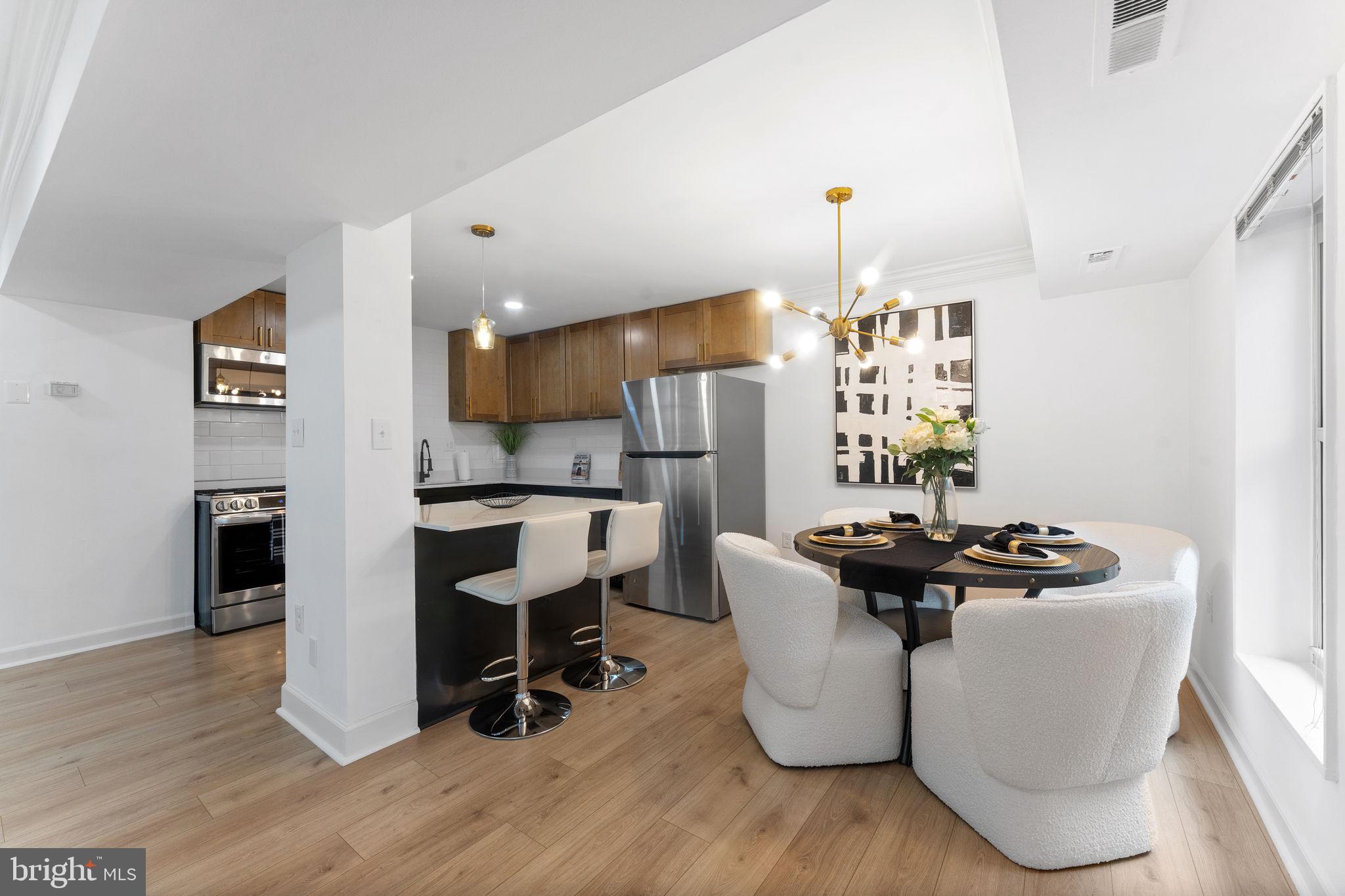 CANTERBURY SQUARE - Residential