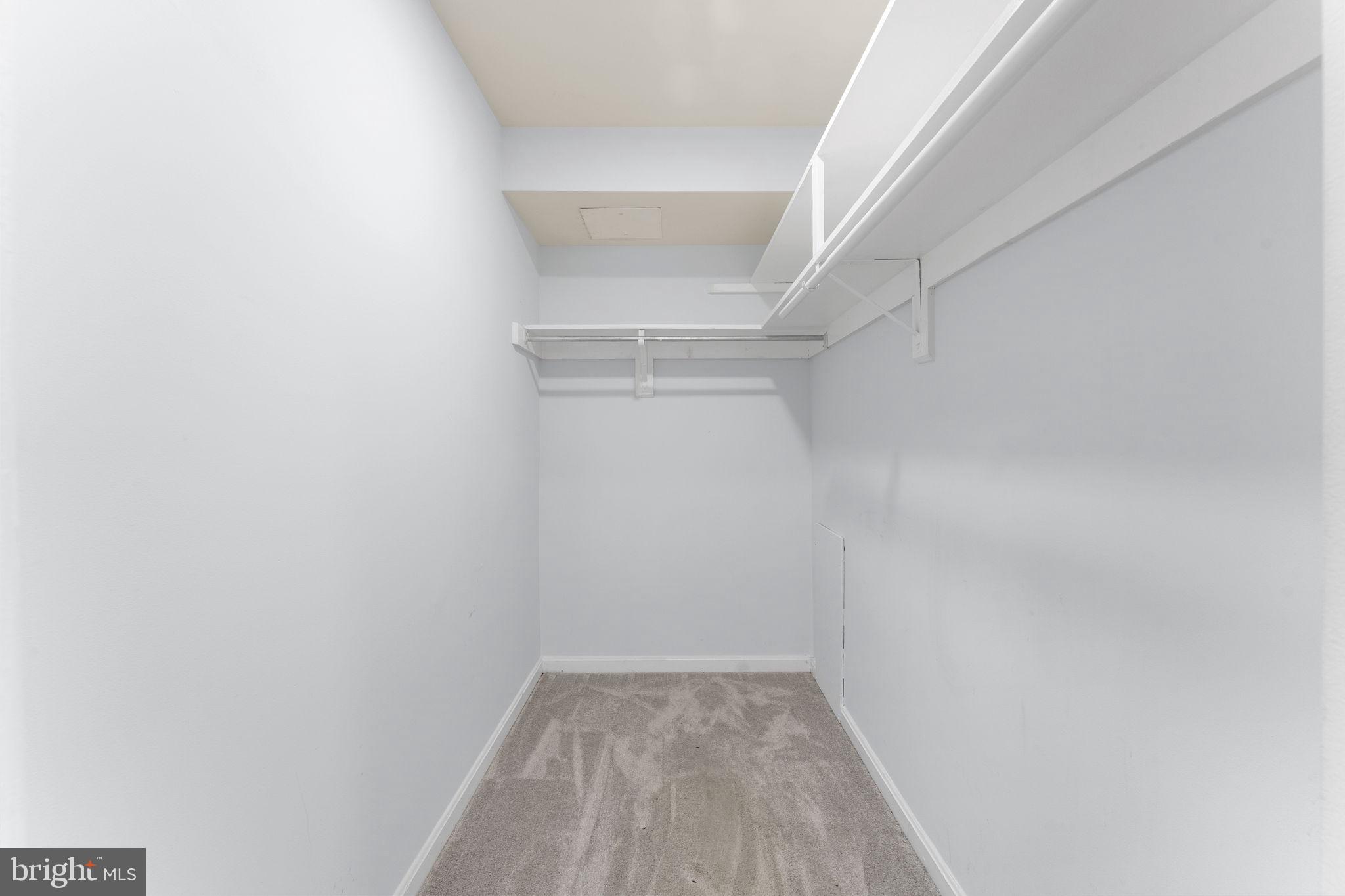 CANTERBURY SQUARE - Residential