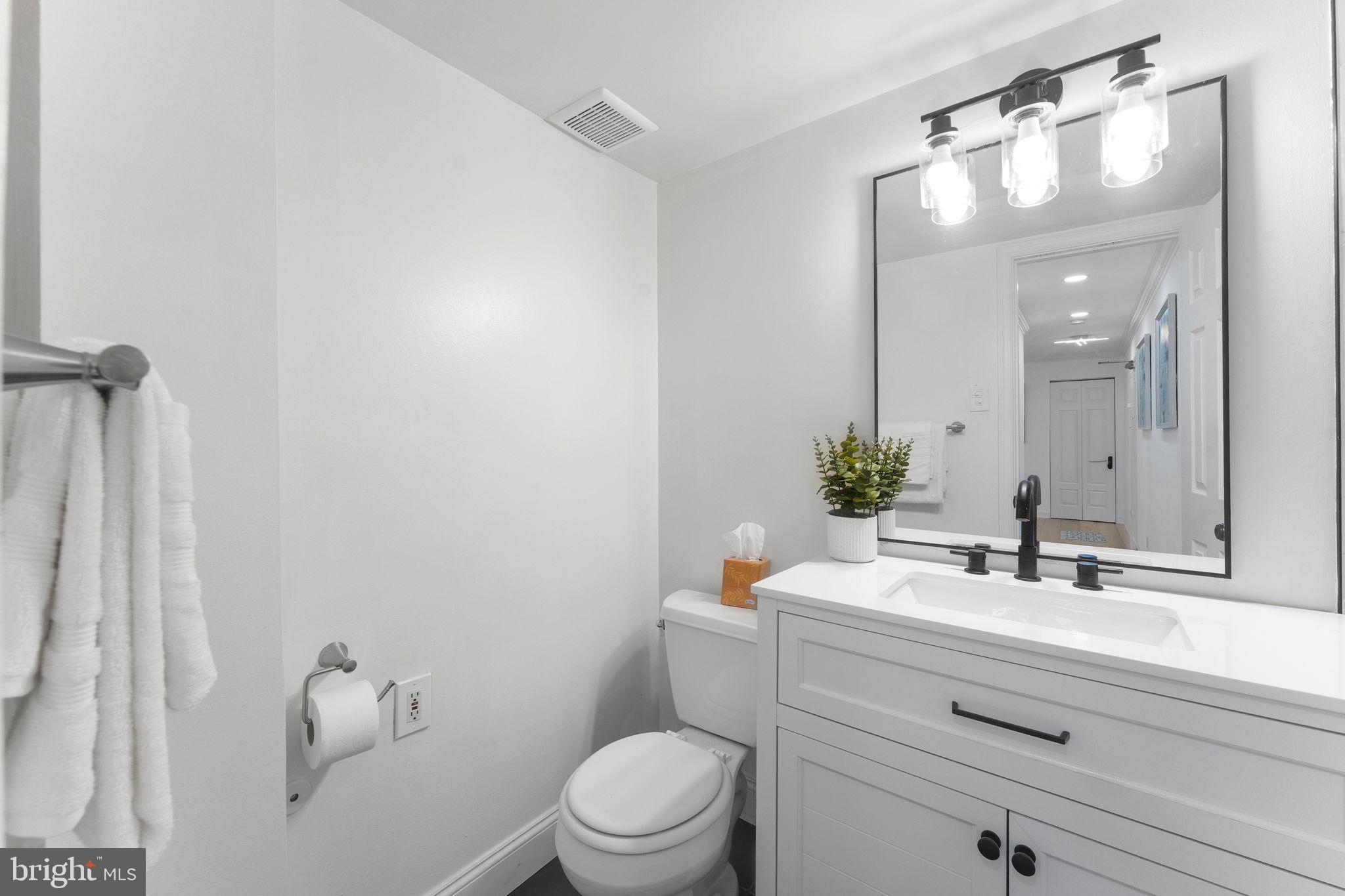 CANTERBURY SQUARE - Residential