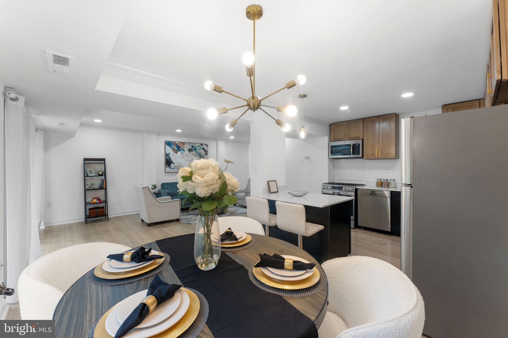 CANTERBURY SQUARE - Residential