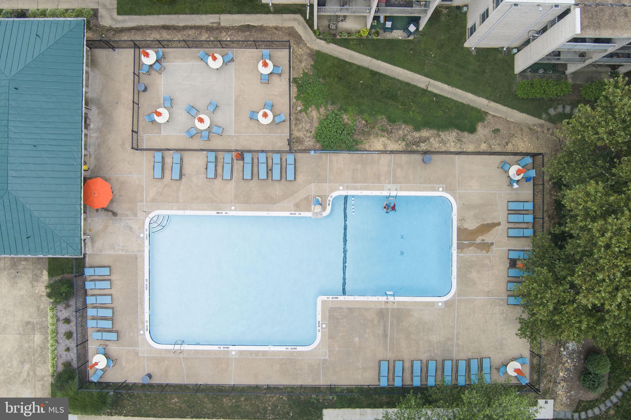 CANTERBURY SQUARE - Residential