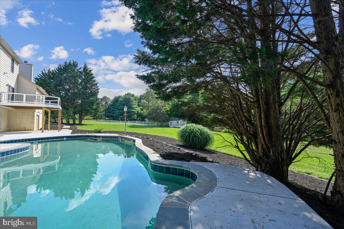 BROOKWOOD FARMS - Residential