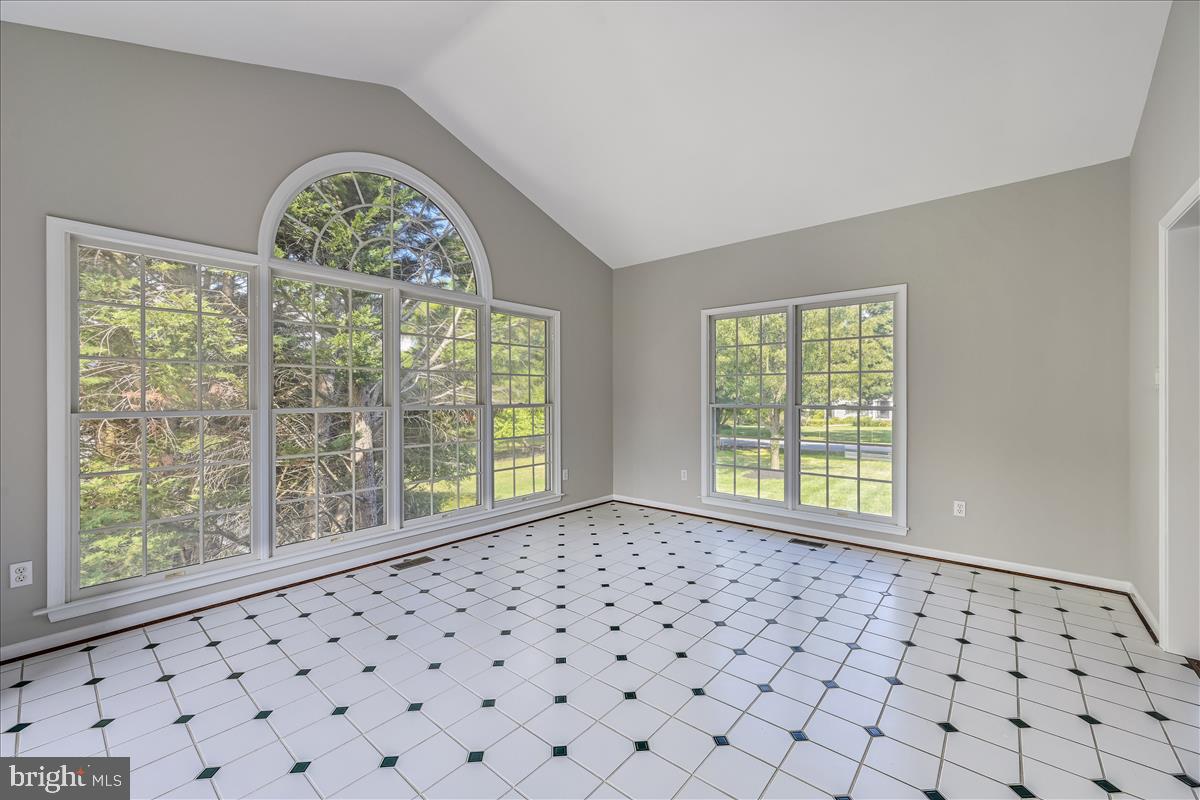 BROOKWOOD FARMS - Residential