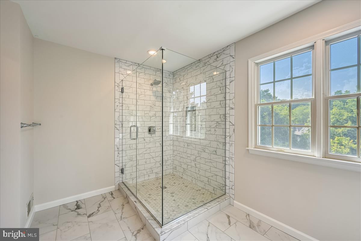 BROOKWOOD FARMS - Residential