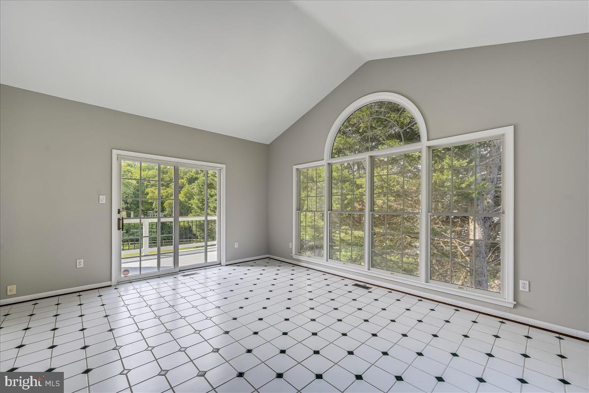 BROOKWOOD FARMS - Residential