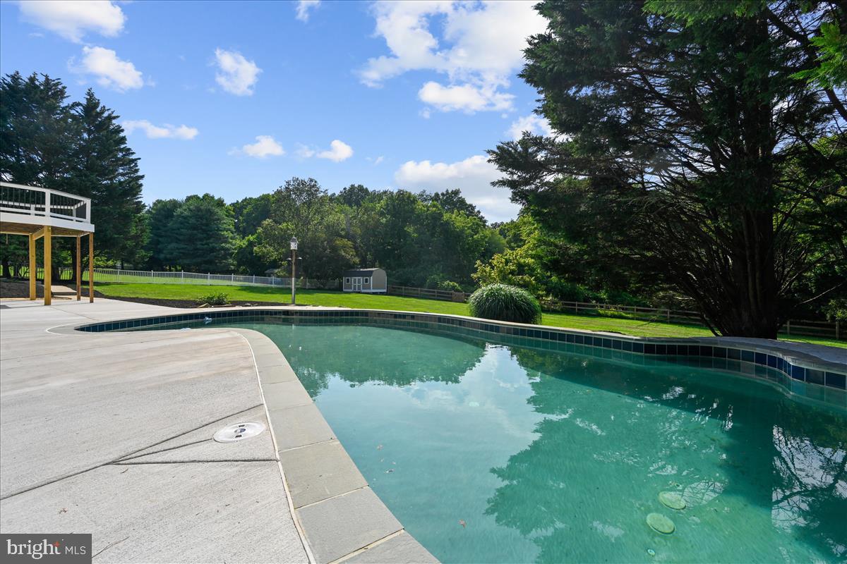 BROOKWOOD FARMS - Residential