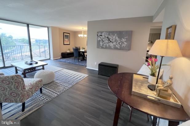 AMERICANA CENTRE - Residential