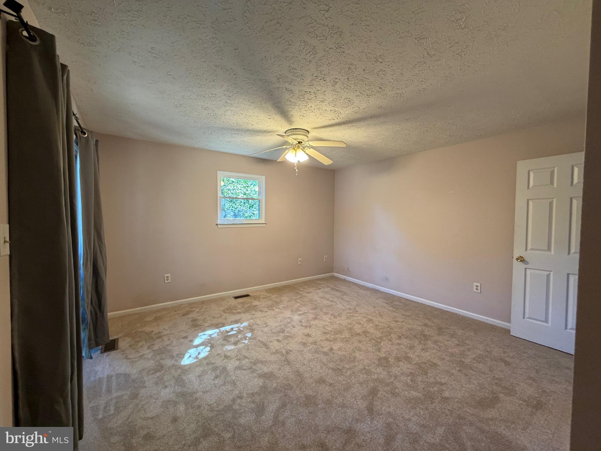 CHESAPEAKE RANCH ESTATES - Residential Lease