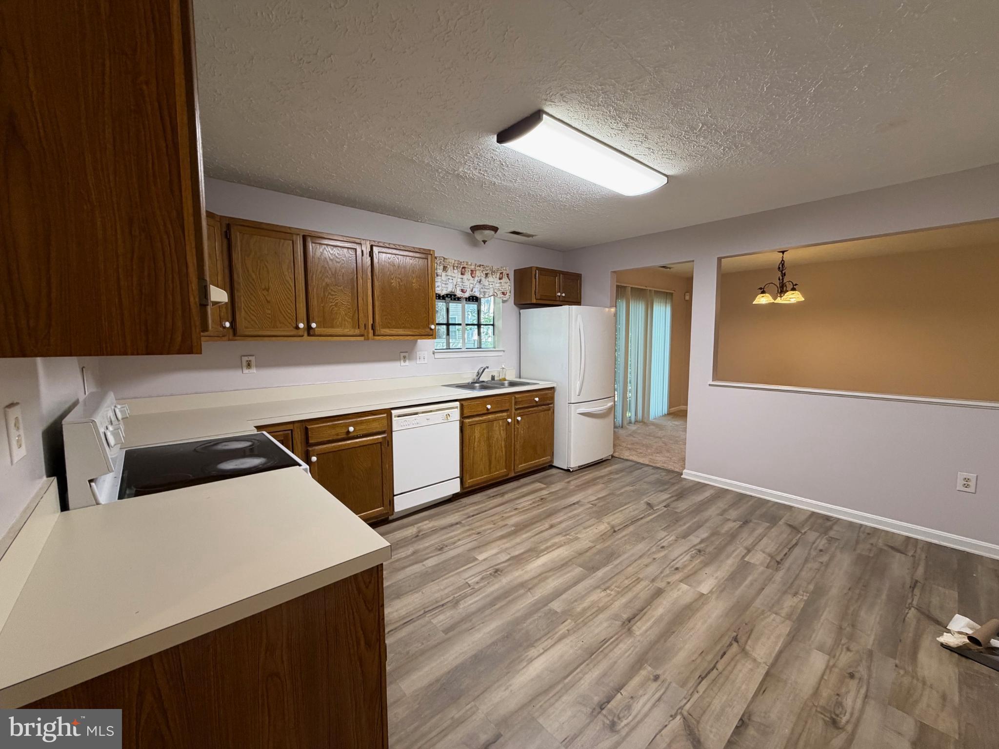 CHESAPEAKE RANCH ESTATES - Residential Lease