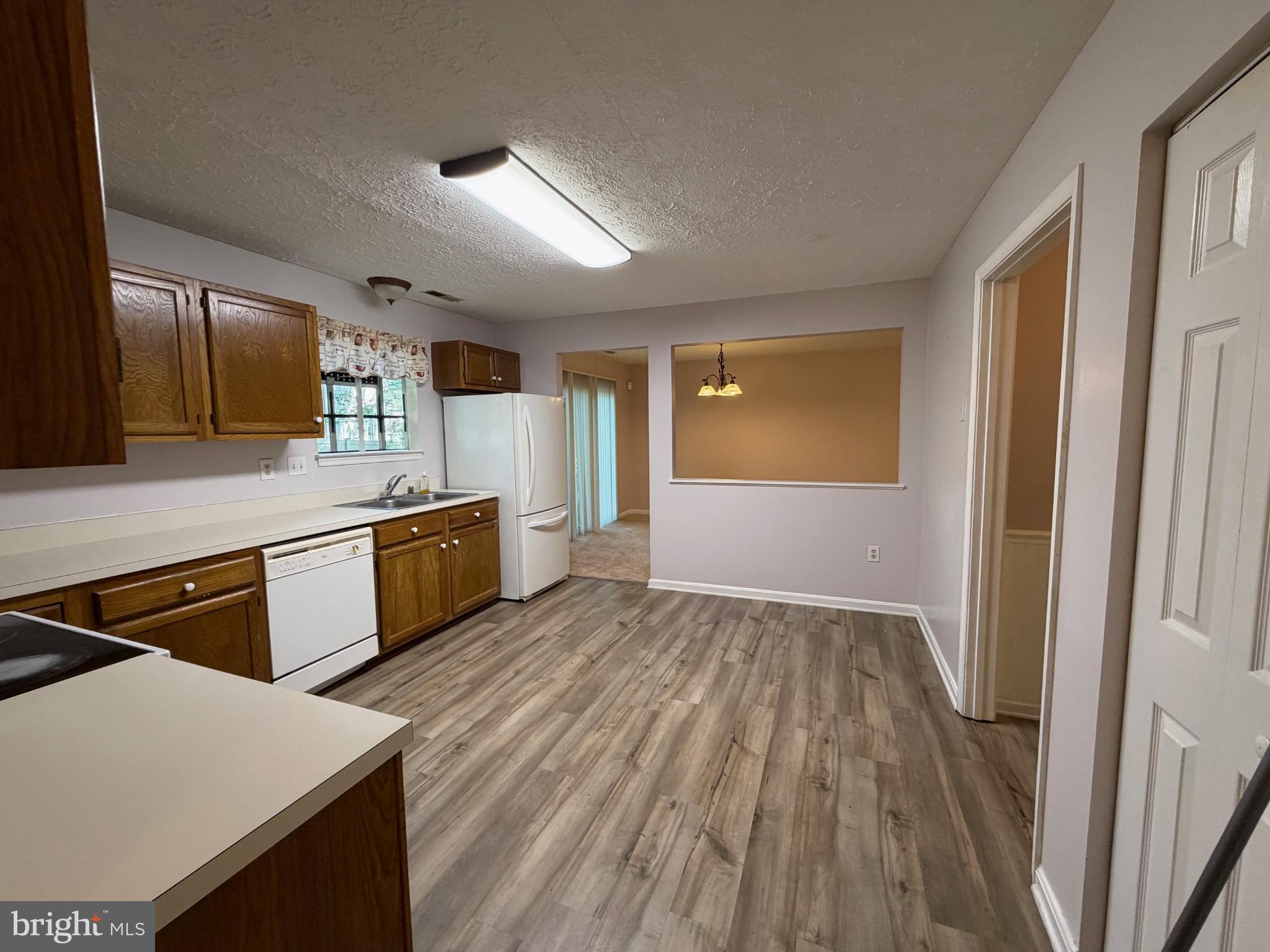 CHESAPEAKE RANCH ESTATES - Residential Lease