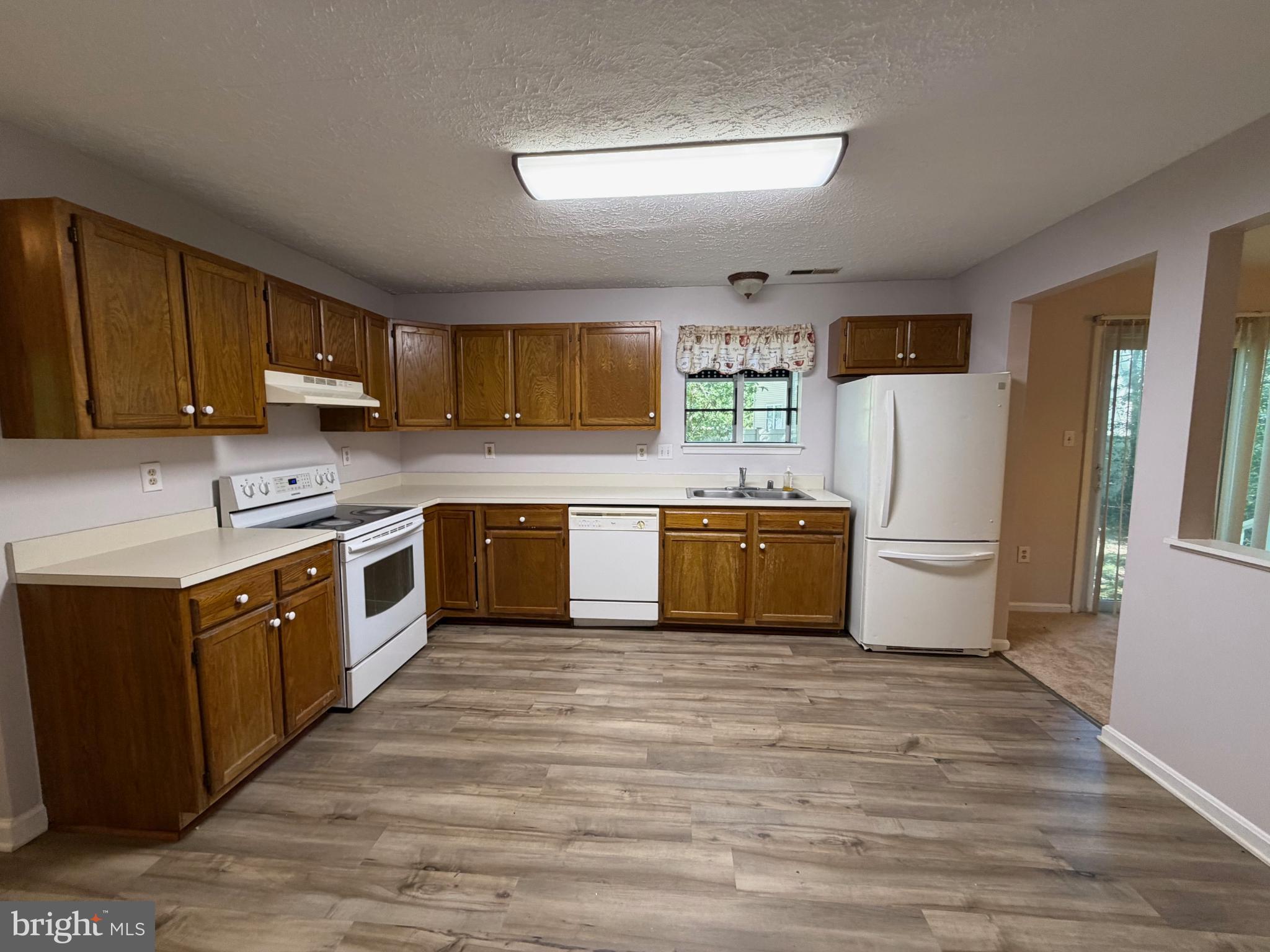 CHESAPEAKE RANCH ESTATES - Residential Lease