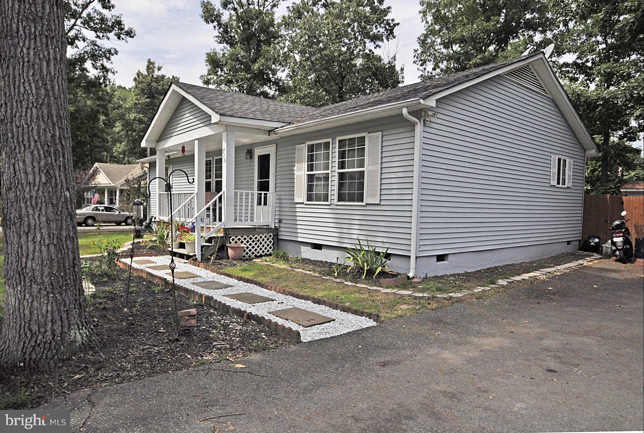 LAKE LAND OR - Residential