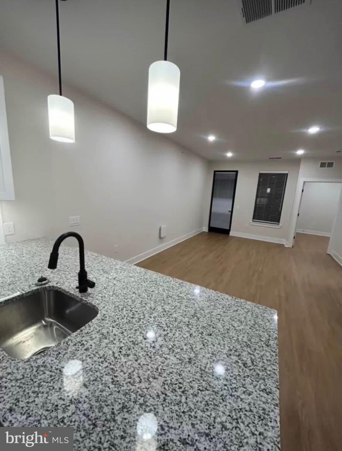 624 MAIN STREET 206