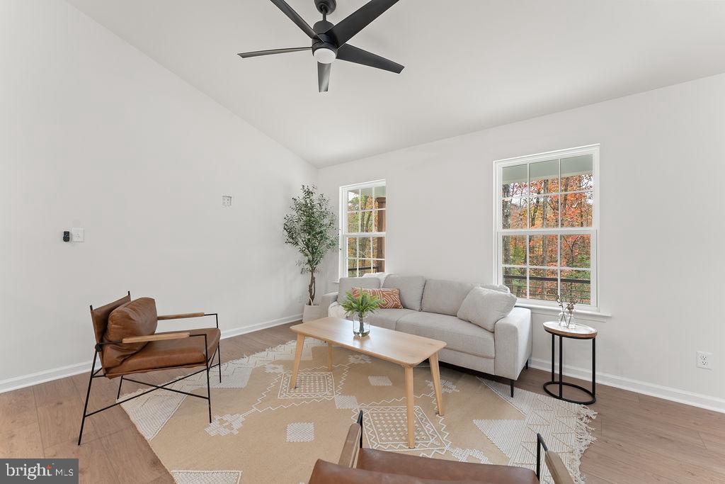 OAKWOOD LAKE ESTATES - Residential