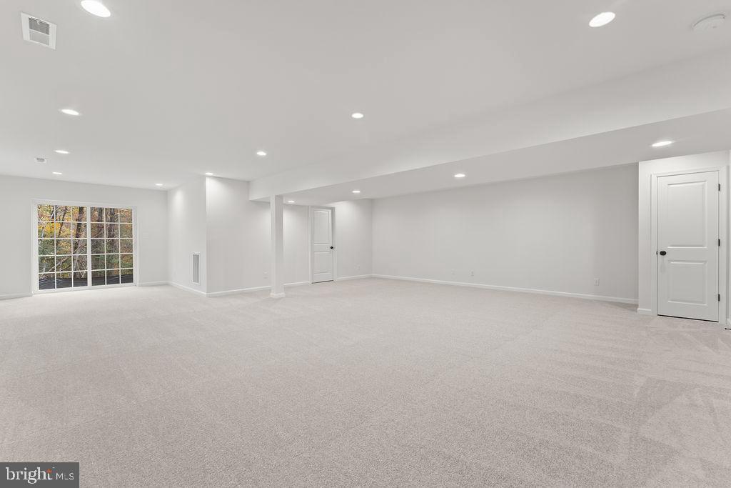 OAKWOOD LAKE ESTATES - Residential