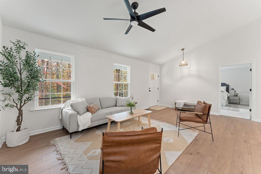 OAKWOOD LAKE ESTATES - Residential