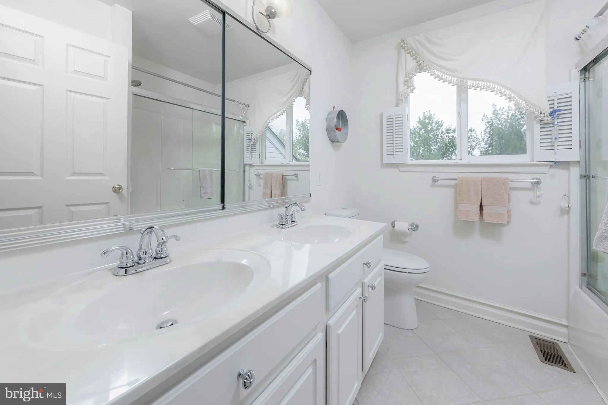 Williamstown, New Jersey 08094, United States, 4 Bedrooms Bedrooms, ,3 BathroomsBathrooms,Residential,Coming Soon,95278