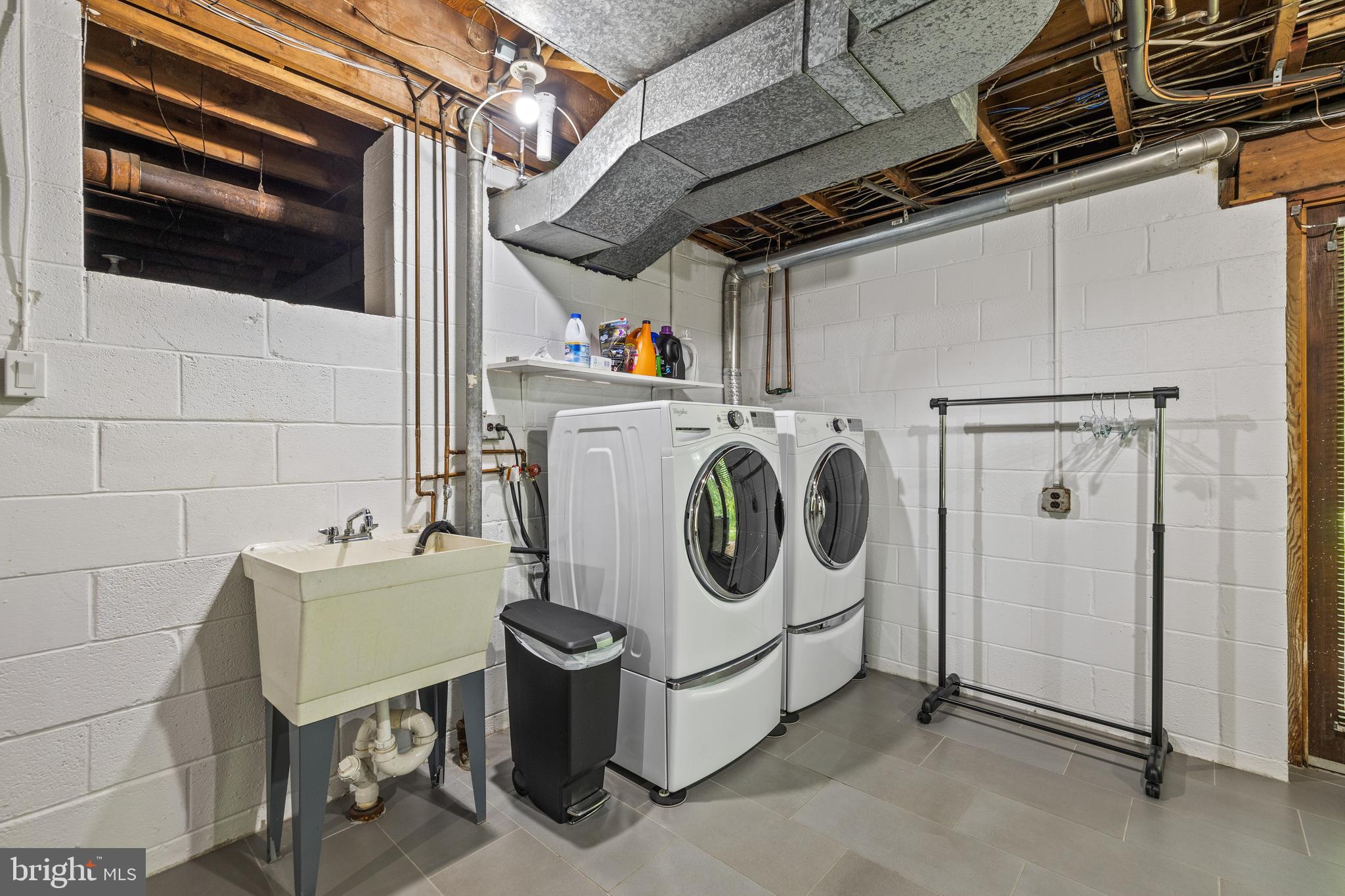 GREENCOURT HILLS - Residential