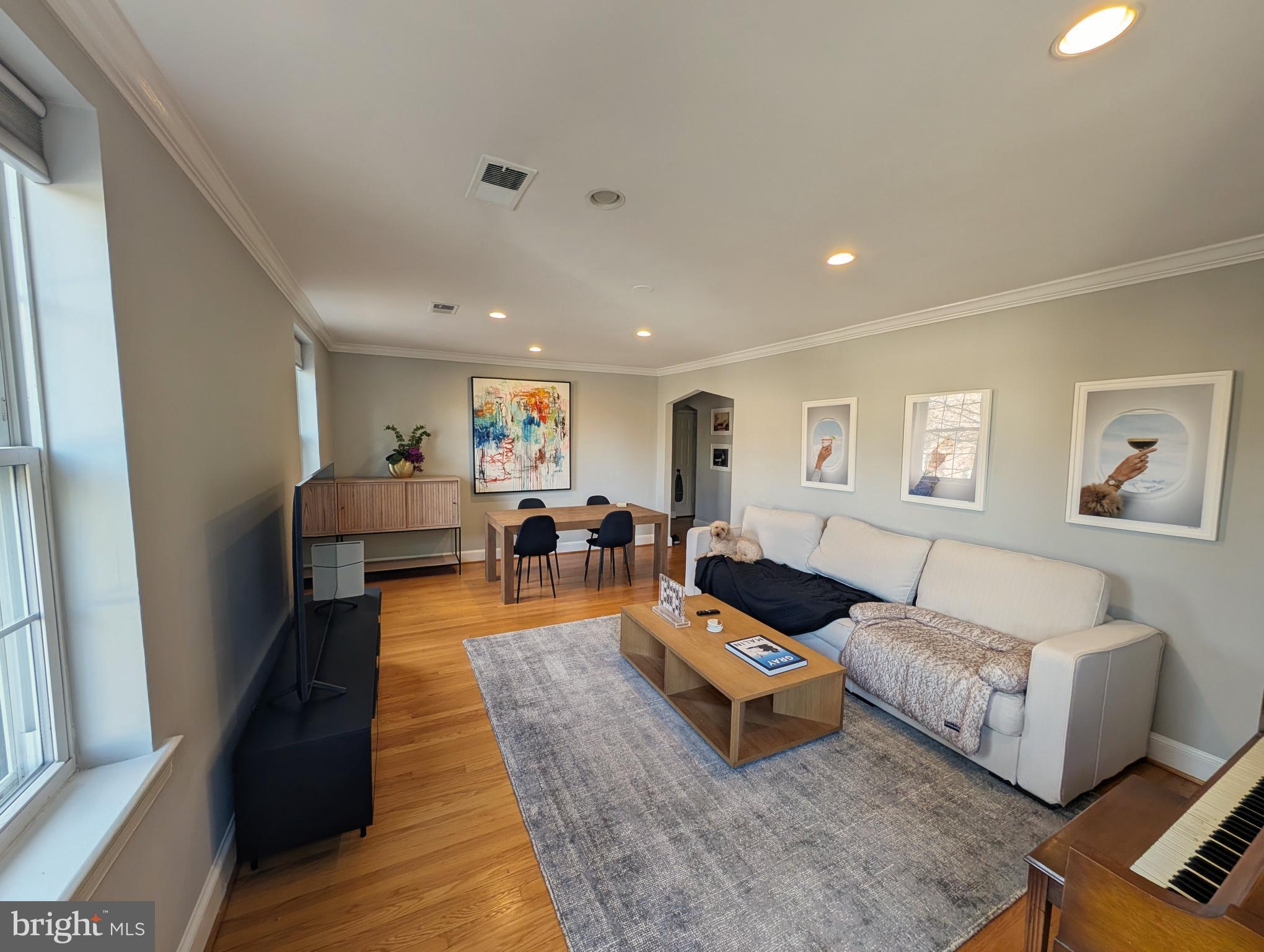 ROSEMONT - Residential Lease