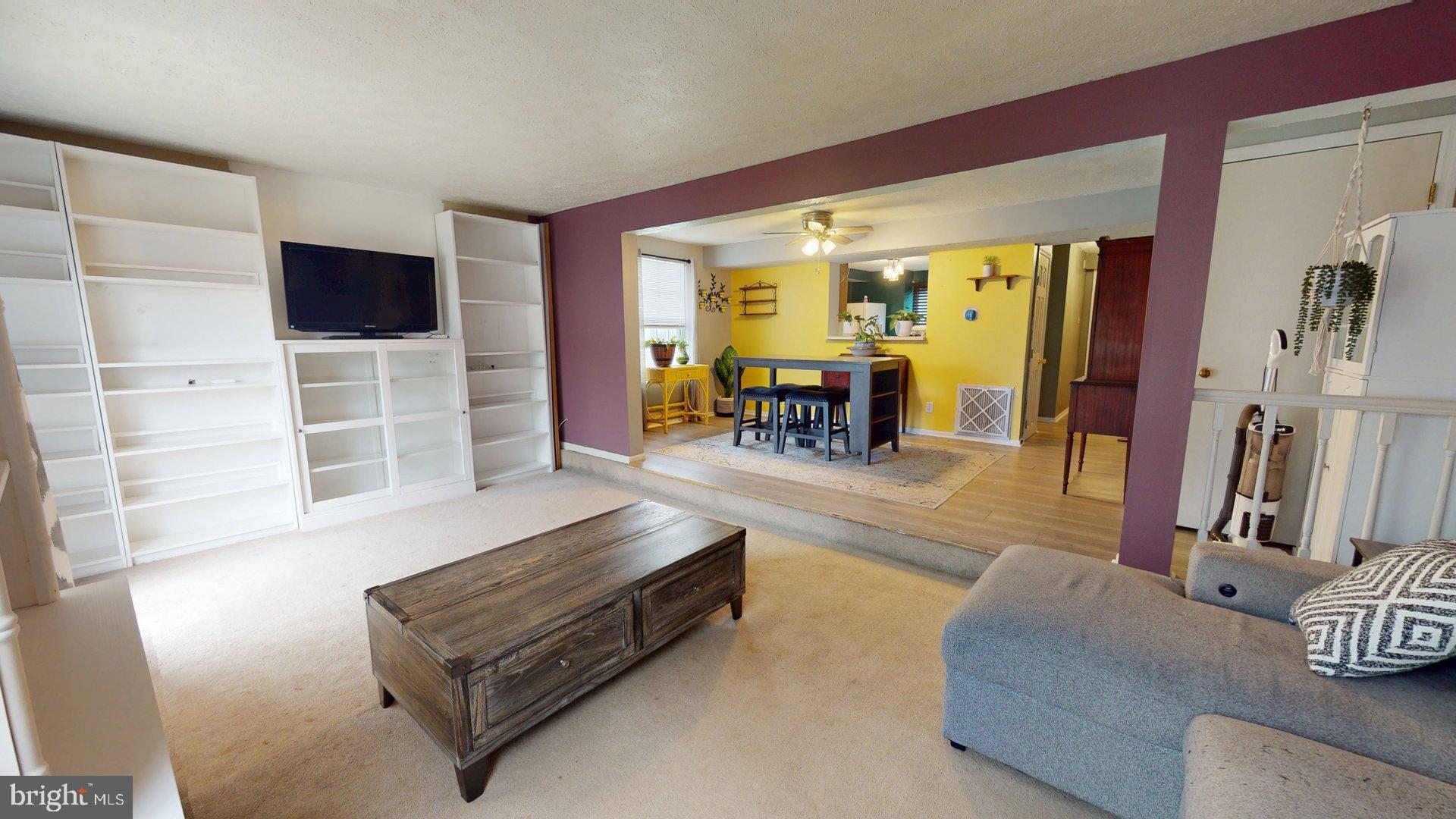 167 VILLA KNOLL COURT