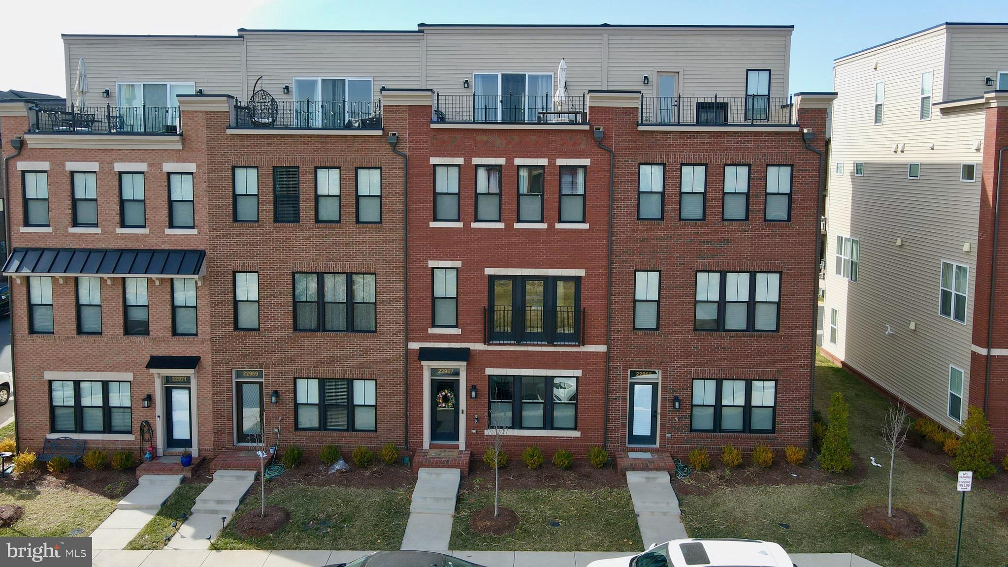 BRAMBLETON TOWN CENTER - Residential