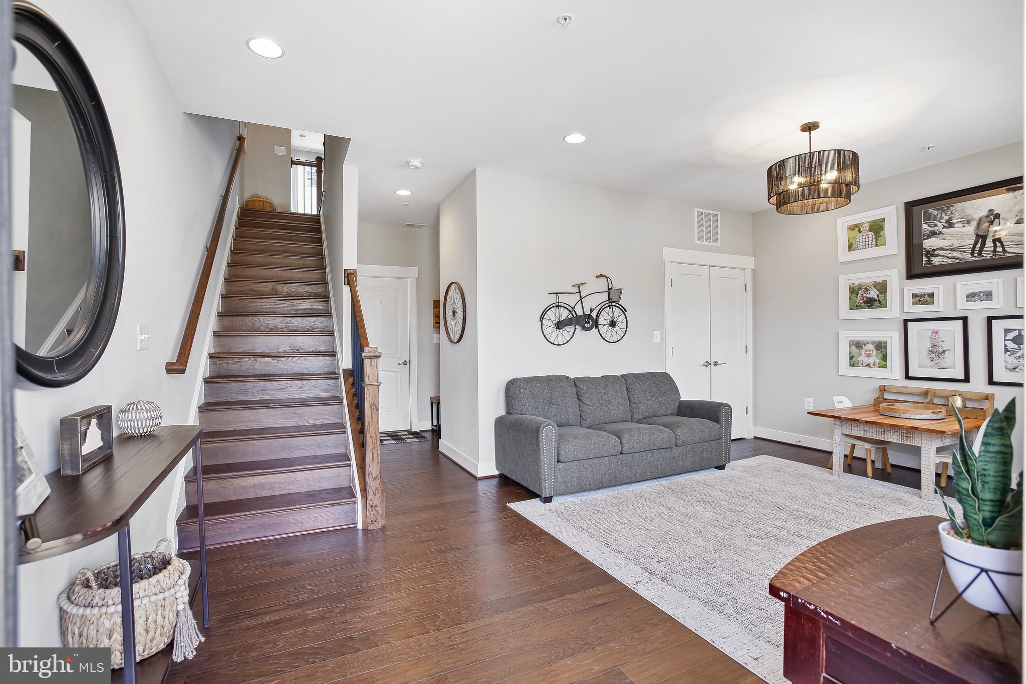 BRAMBLETON TOWN CENTER - Residential