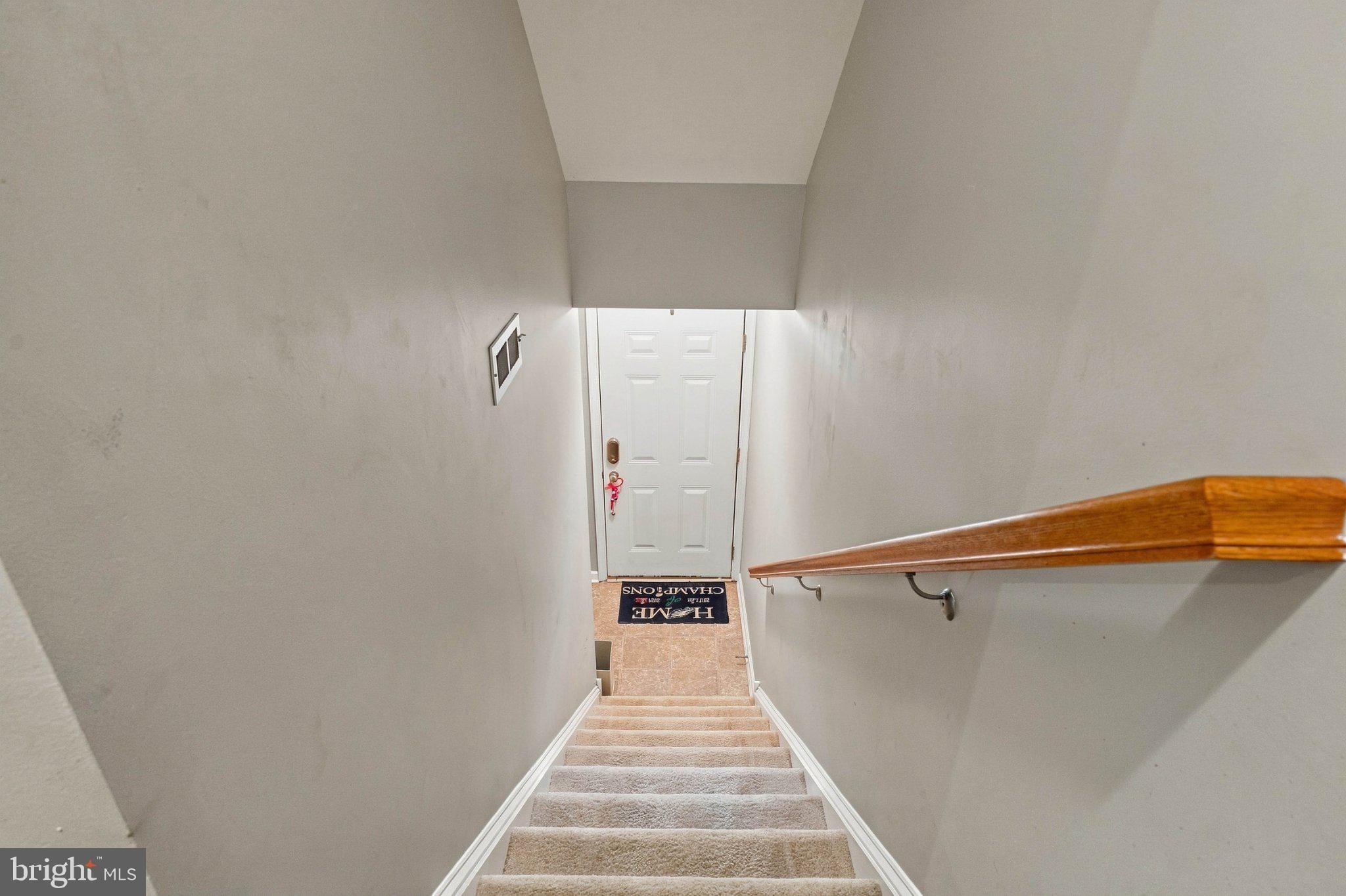 488 JACOBSEN DRIVE