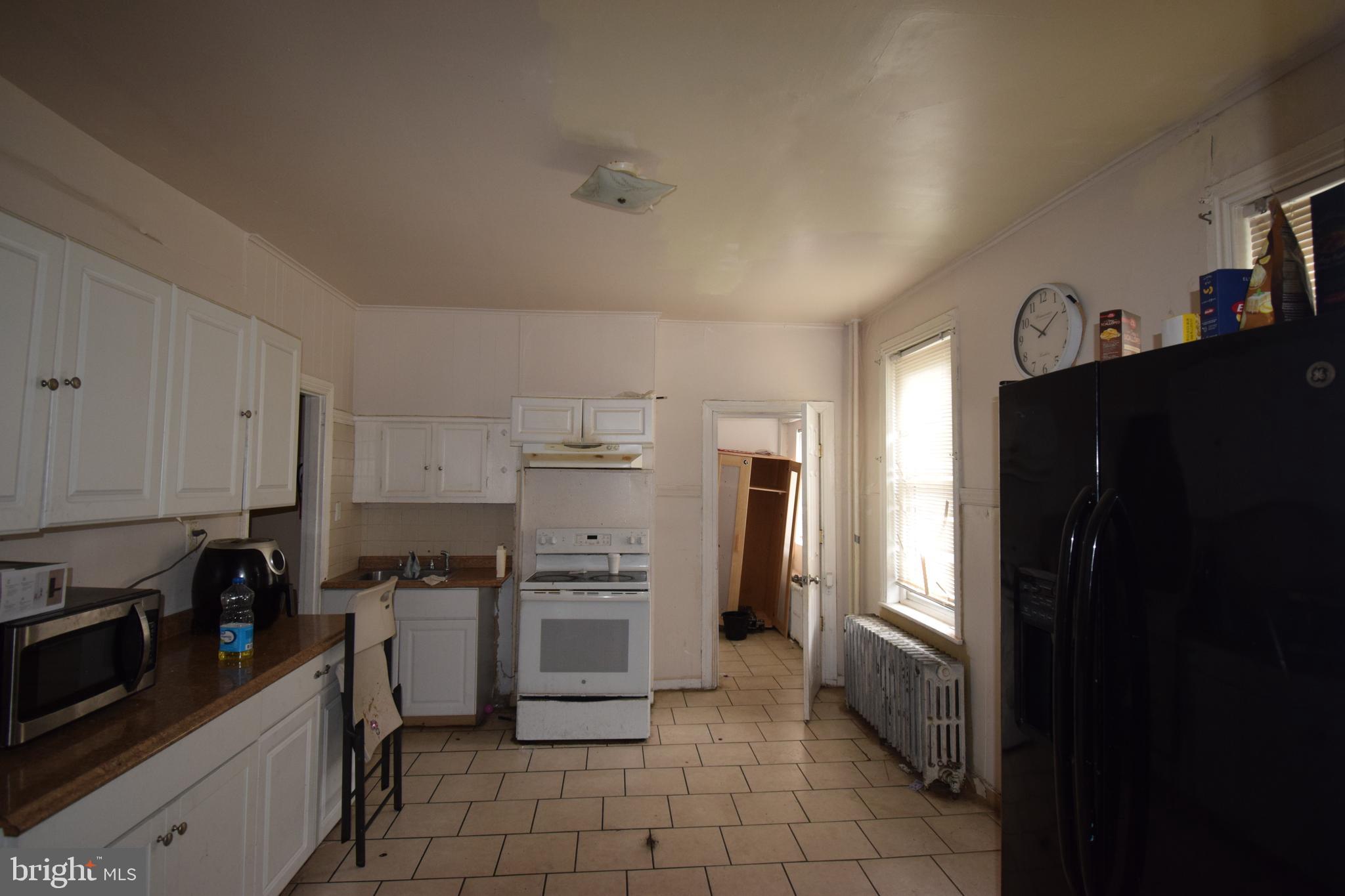 NORRISTOWN - Residential