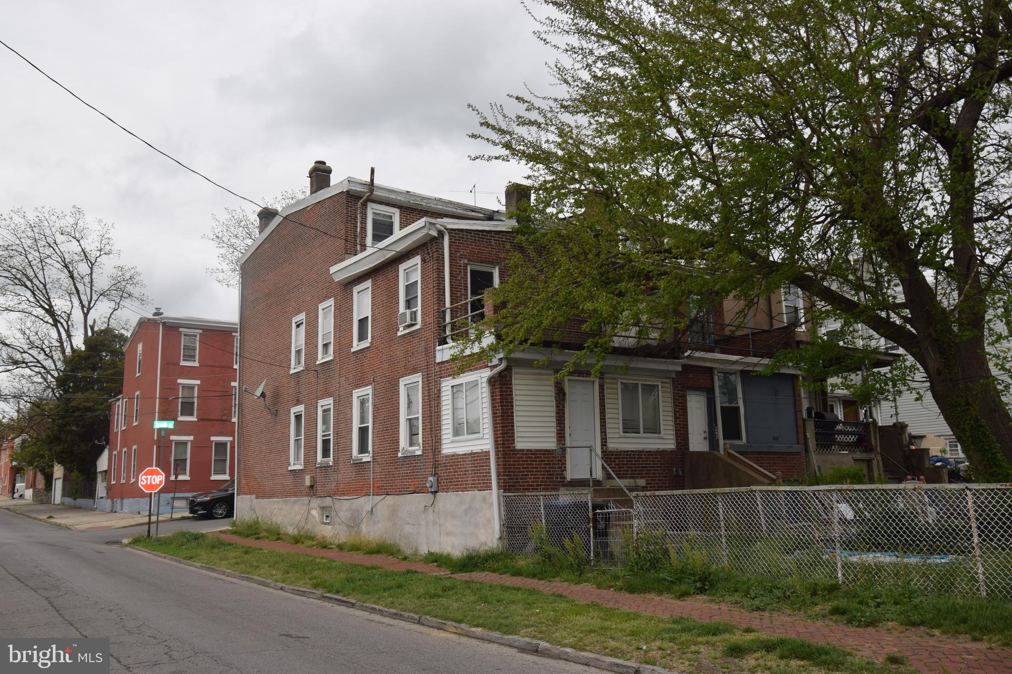 NORRISTOWN - Residential