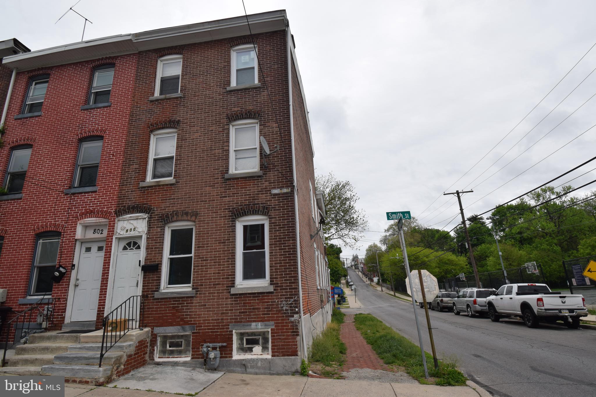 NORRISTOWN - Residential